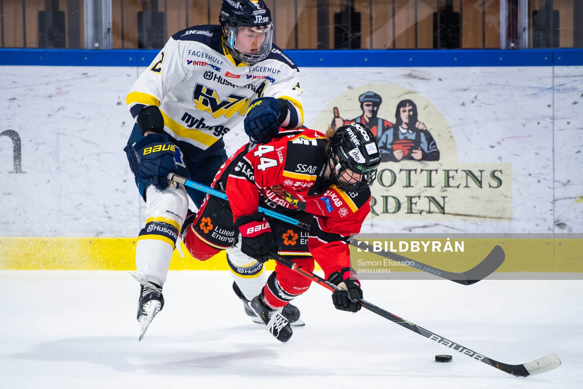 s Rosa Lindstedt och Luleås Nicoline Jensen