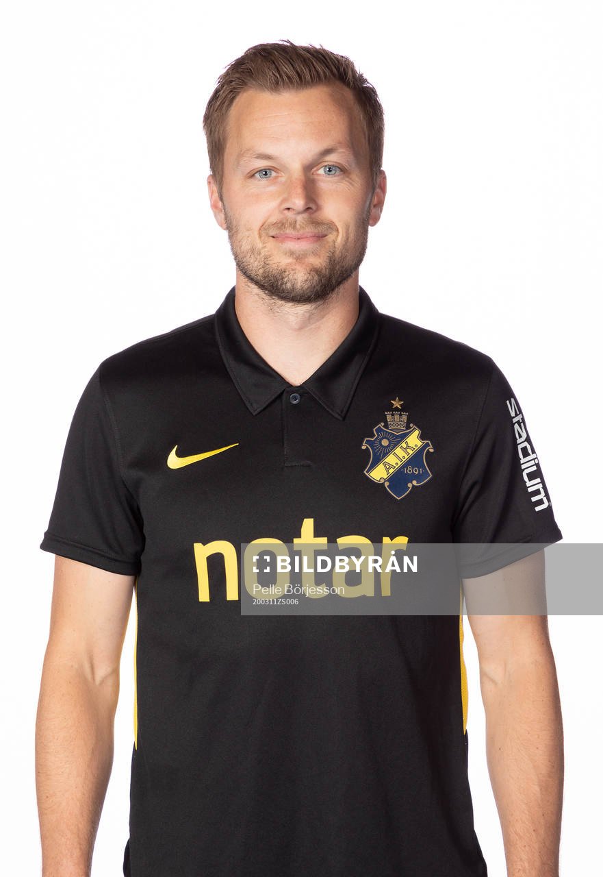 s Sebastian Larsson
