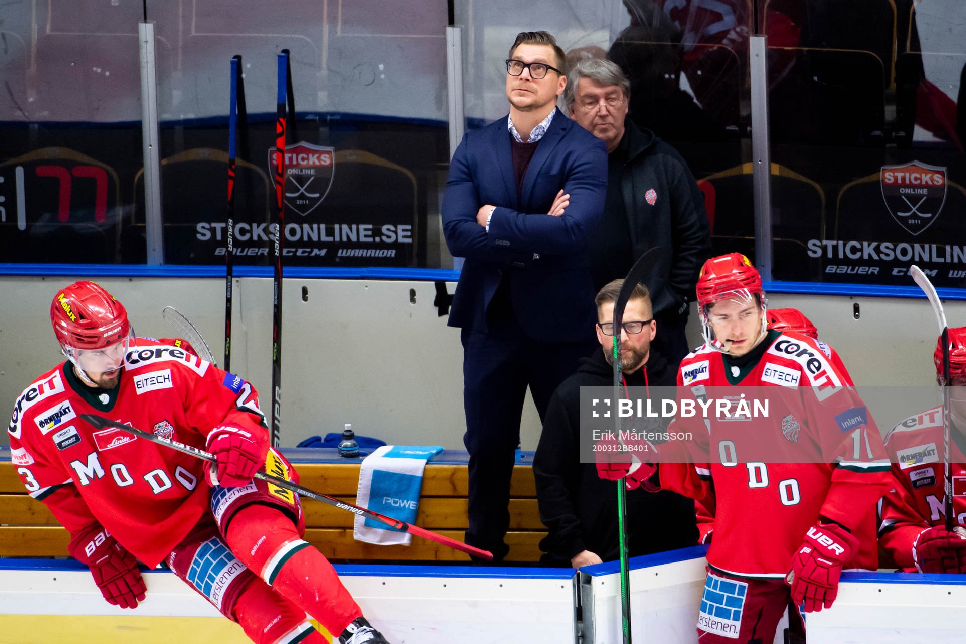 Modos Daniel Sylwander, tränare Björn Hellkvist och Johan