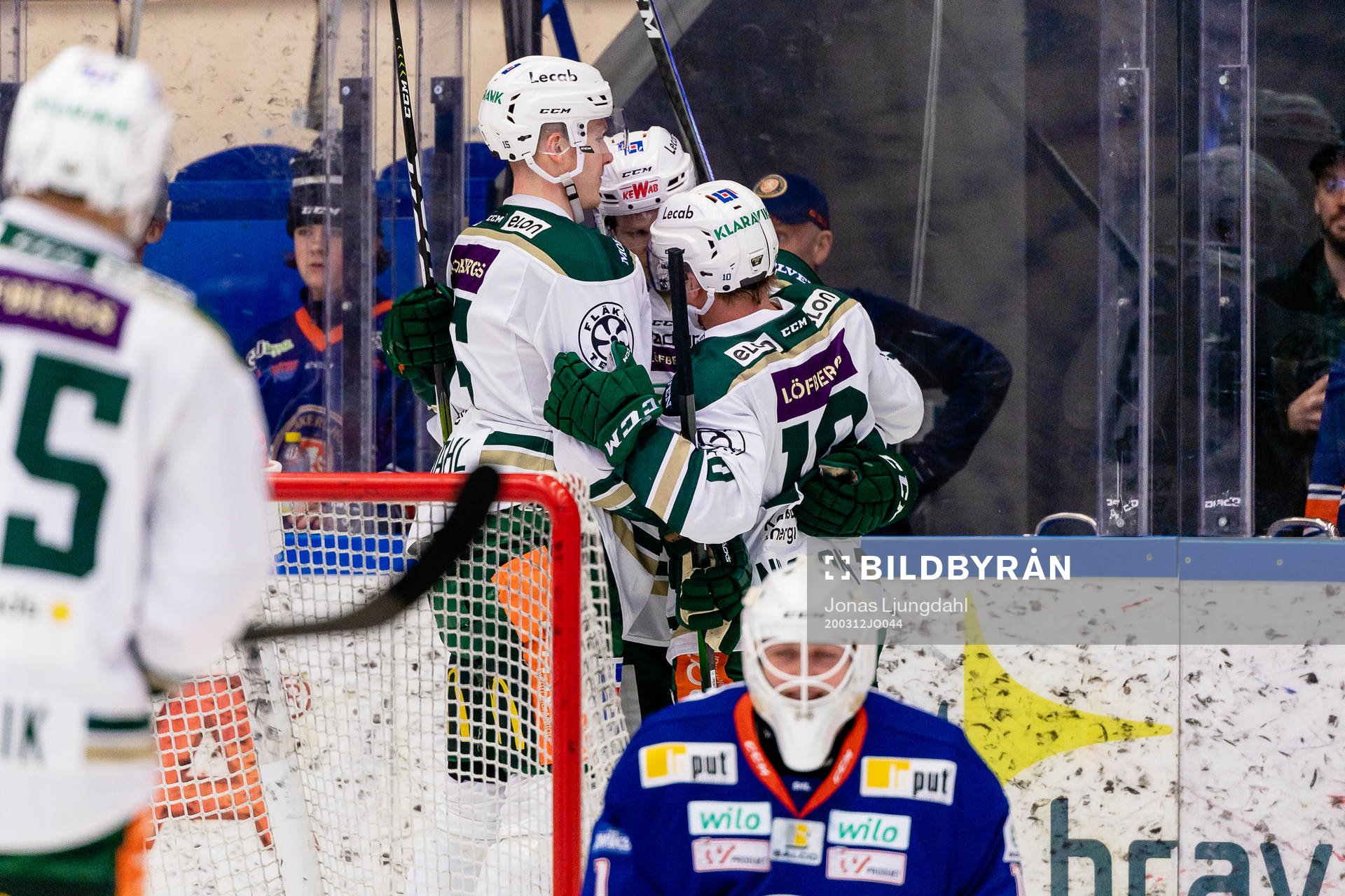 Färjestads Marcus Nilsson och Gustav Rydahl jublar
