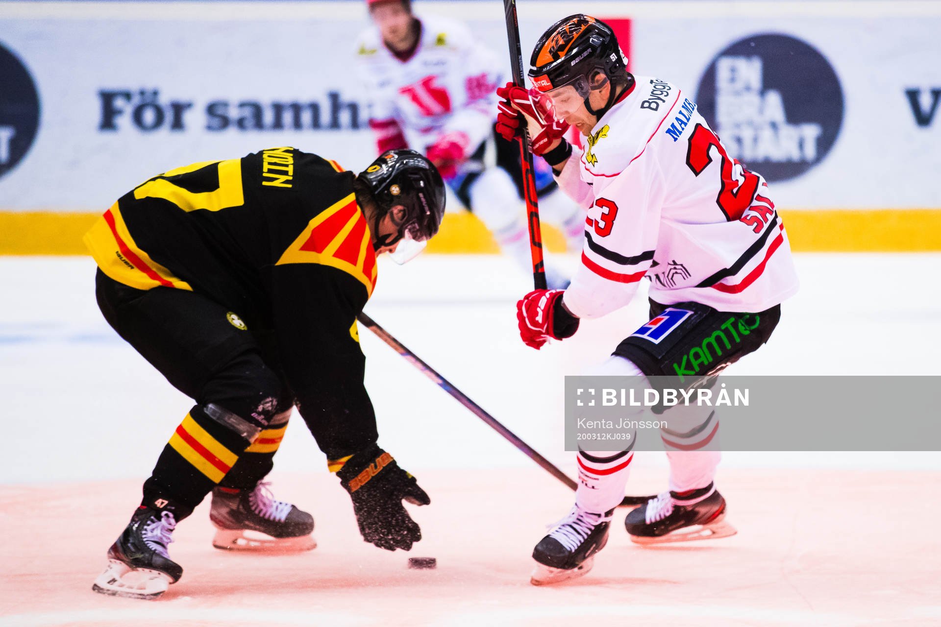 Brynäs Eric Norin och Örebros Sakari Salminen