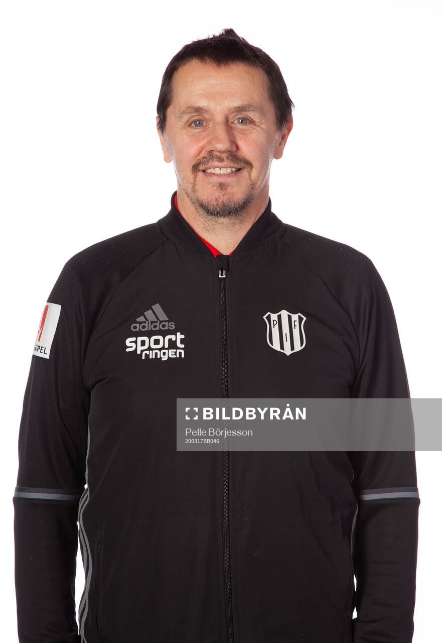 Piteås matrialare Stig Blomkvist poserar för ett porträtt den 17 mars 2020 i Piteå.