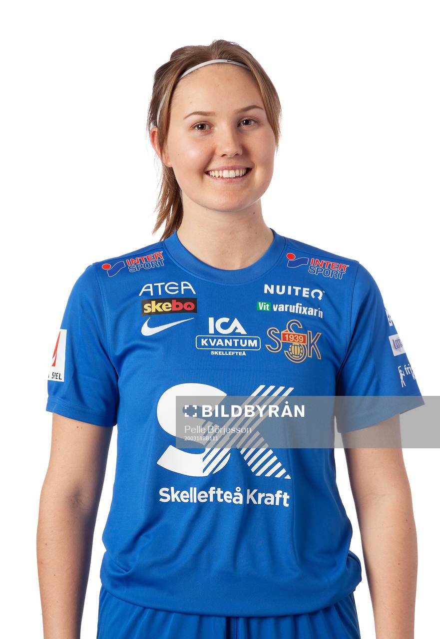 Sunnanås Elin Pettersson poserar för ett porträtt den 18 mars 2020 i Sunnanå. 