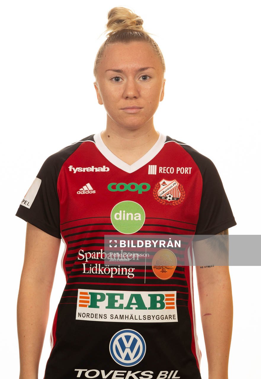 Lidköpings Linnea Prambrant poserar för ett porträtt den 19 mars 2020 i Lidköping.