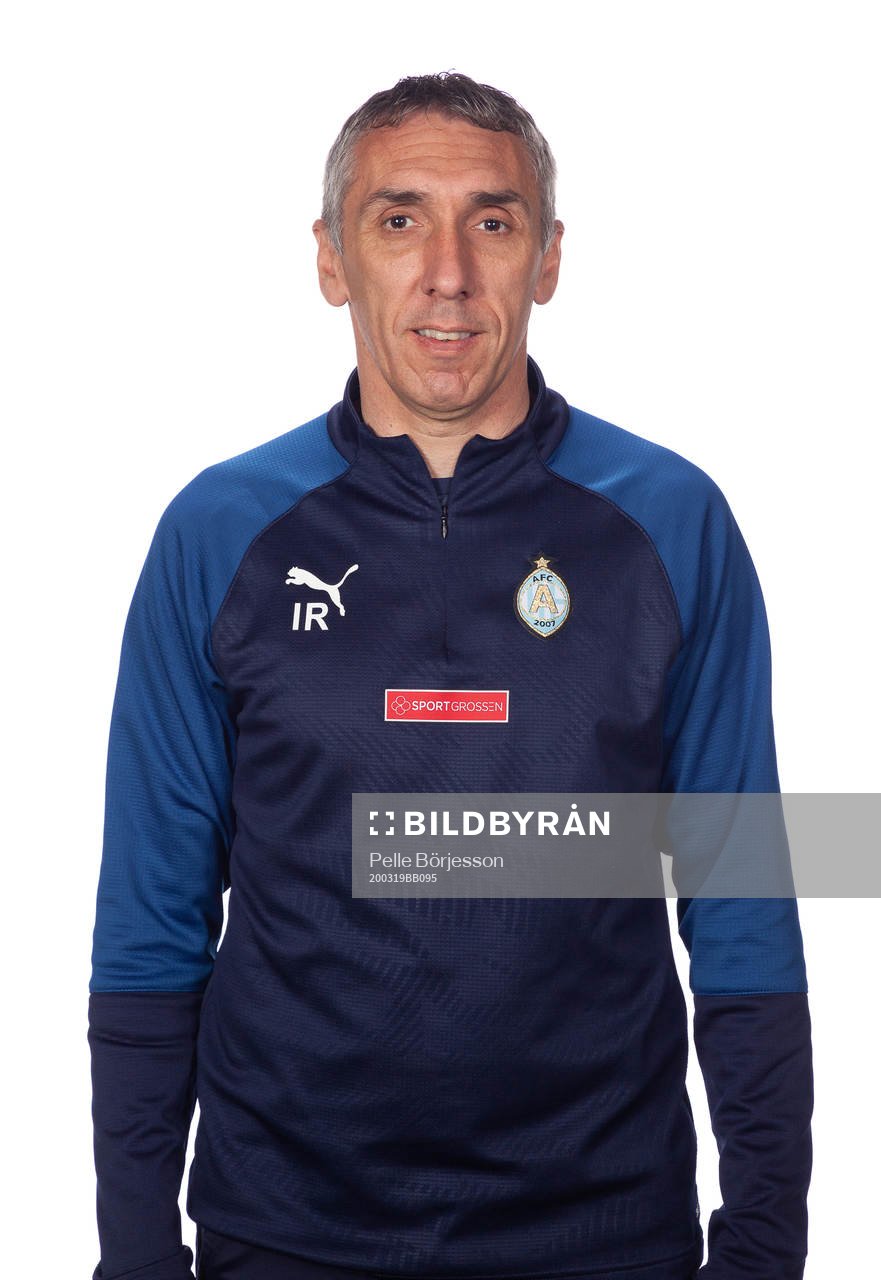 s assisterande tränare Ivan Ristic
