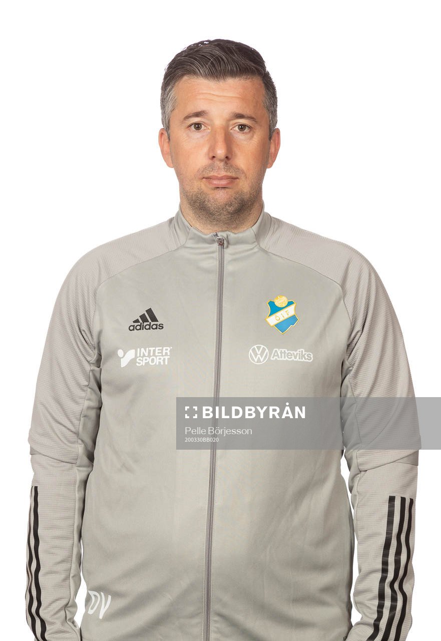 Öster Huvudtränare Denis Velic poserar för ett porträtt den 30 mars 2020 i Växjö.