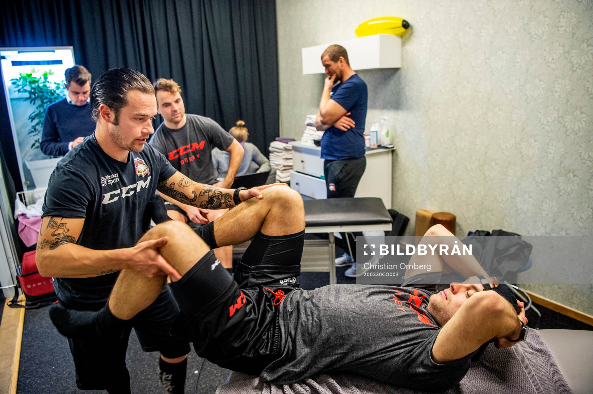 Pathrik Westerholm och osteopaten Niklas Torpling. I