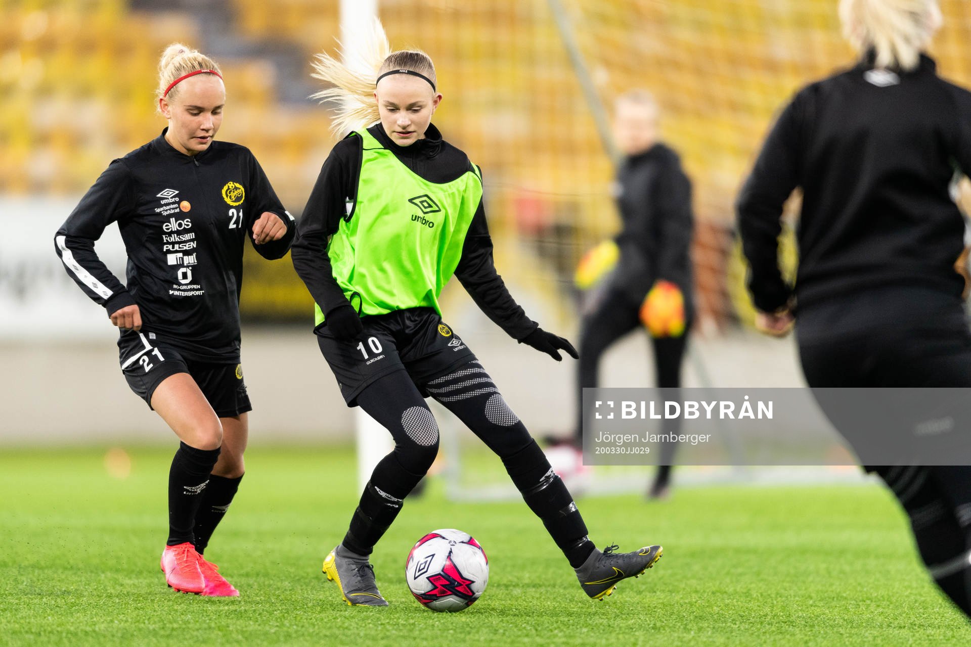 Tea Skoglund och Matilda Ståhlbom Karlsson