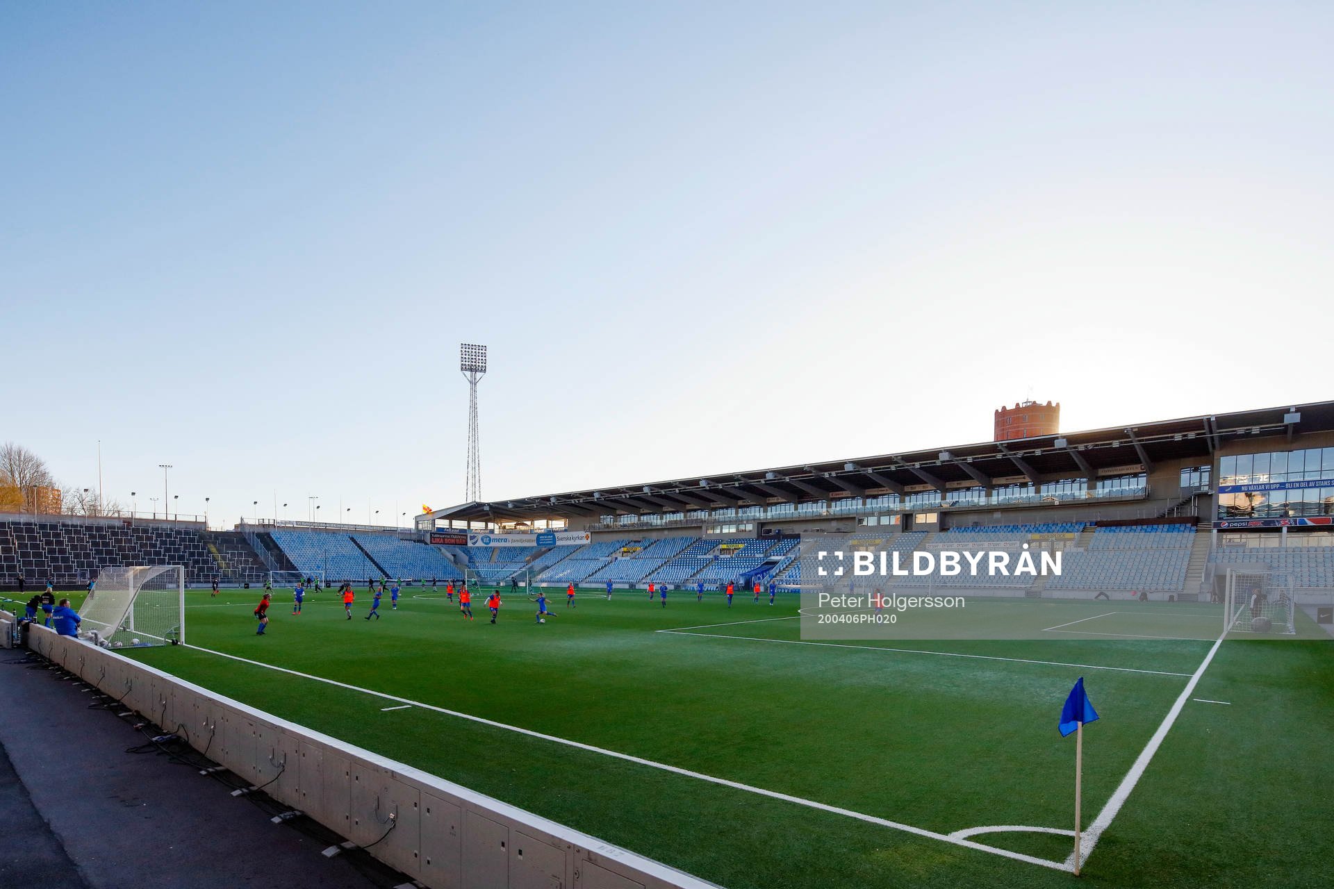 Youth teams practicing at Östgötaporten Arena as the