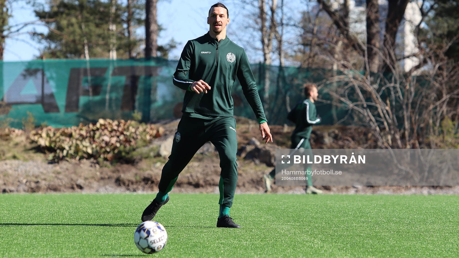 På denna handout-bild från Hammarby Fotboll ses Zlatan