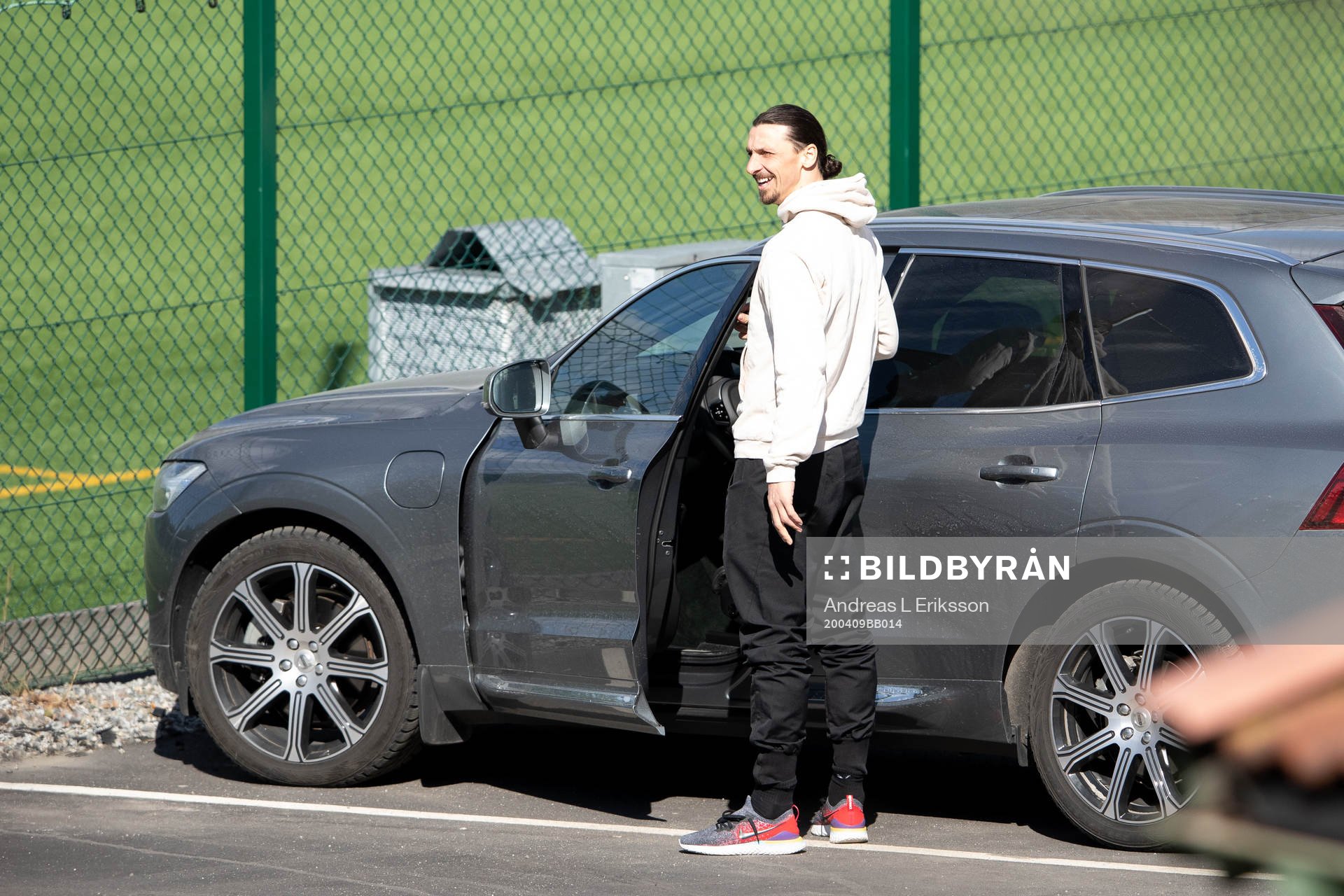 Zlatan Ibrahimovic leaves Hammarbys training facilities