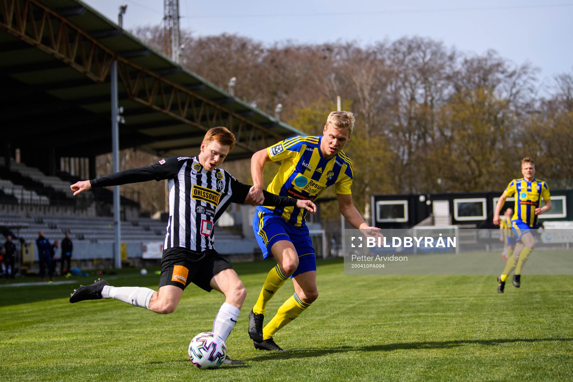 Landskronas Dennis Olofsson och Eskilsminnes Jonatan Persson