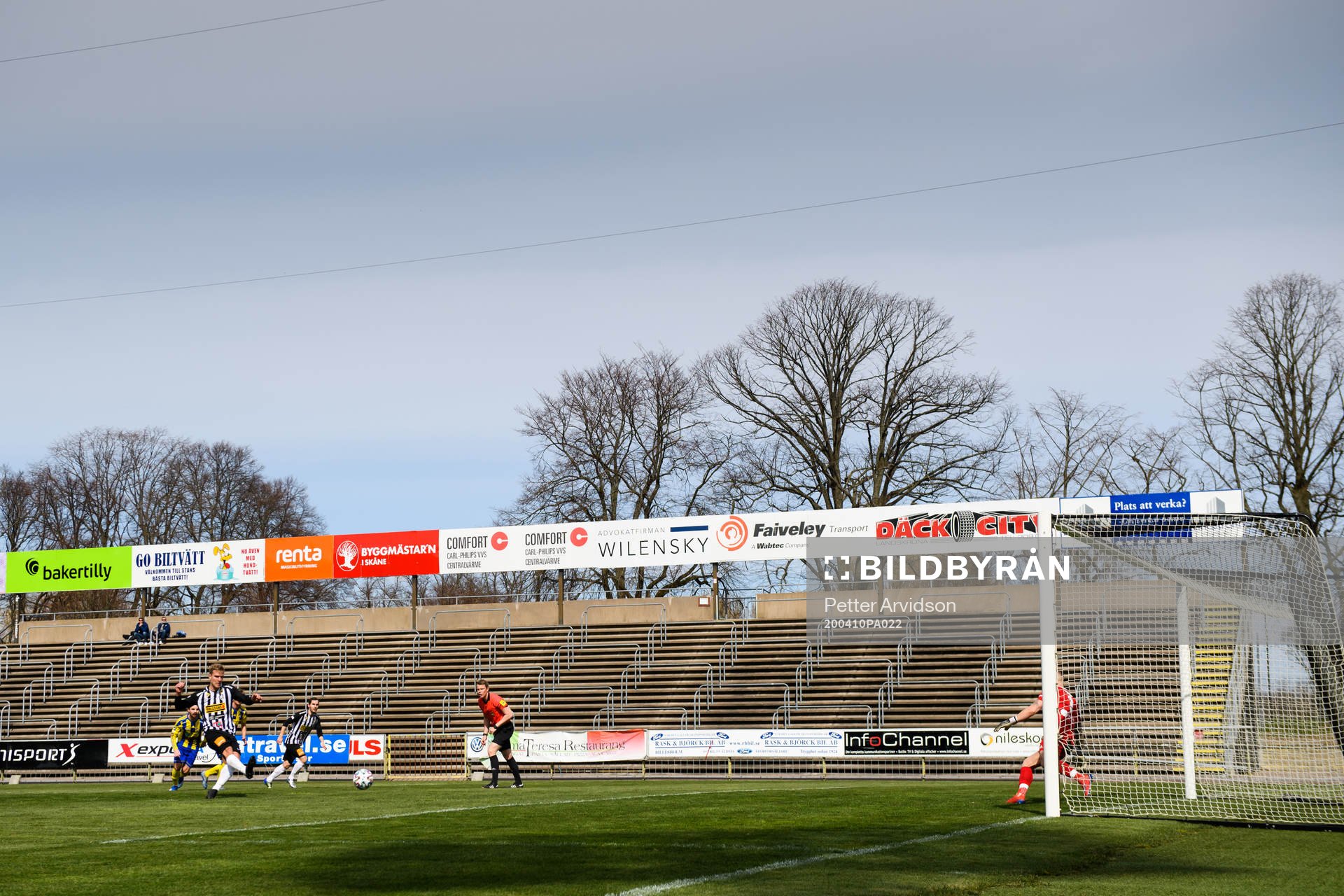Landskronas Linus Olsson gör 3-0 på straff mot
