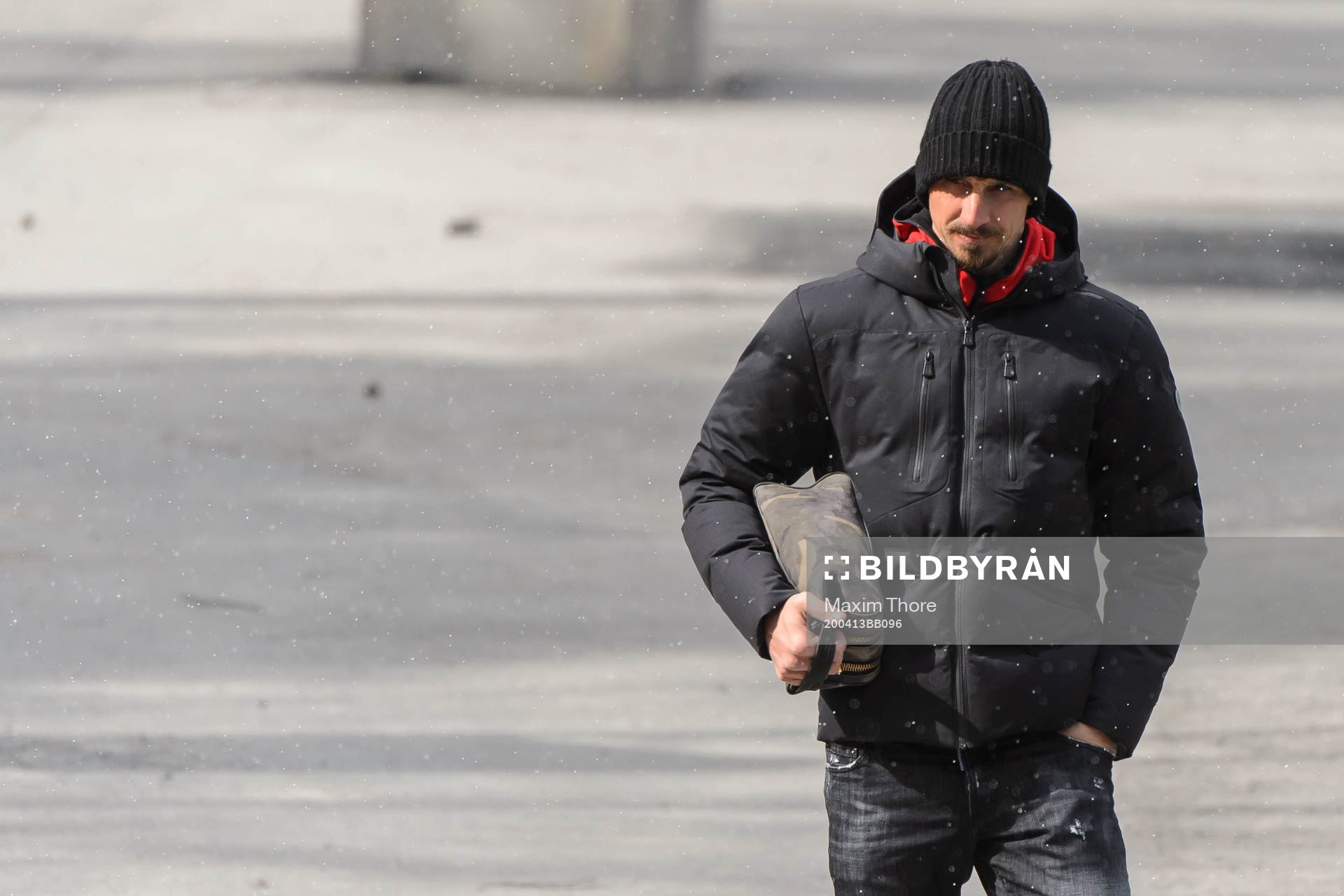 Zlatan Ibrahimovic leaves Hammarbys training facilities