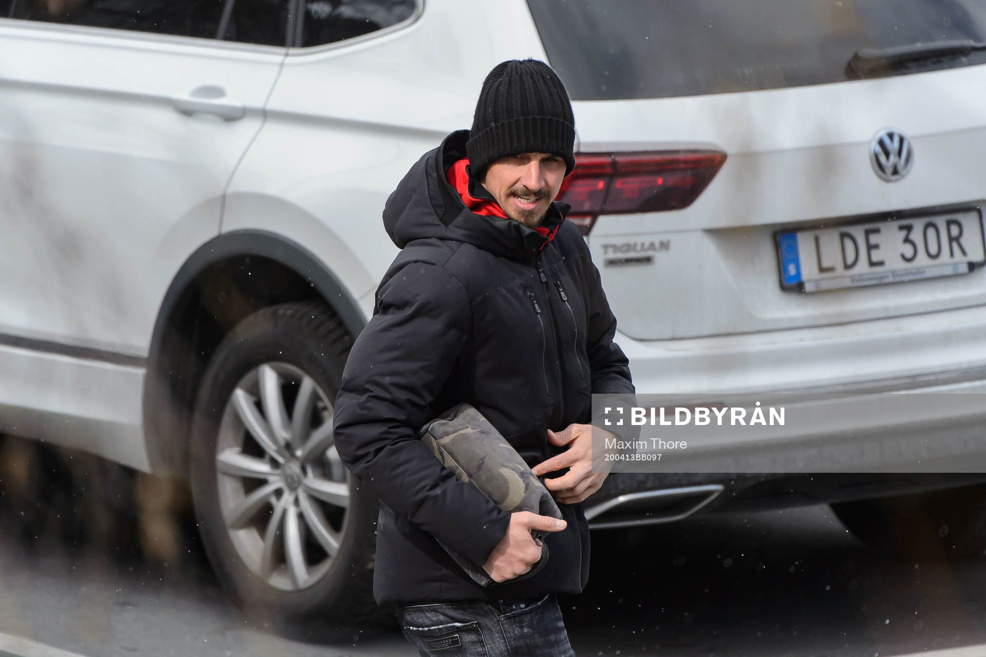 Zlatan Ibrahimovic leaves Hammarbys training facilities