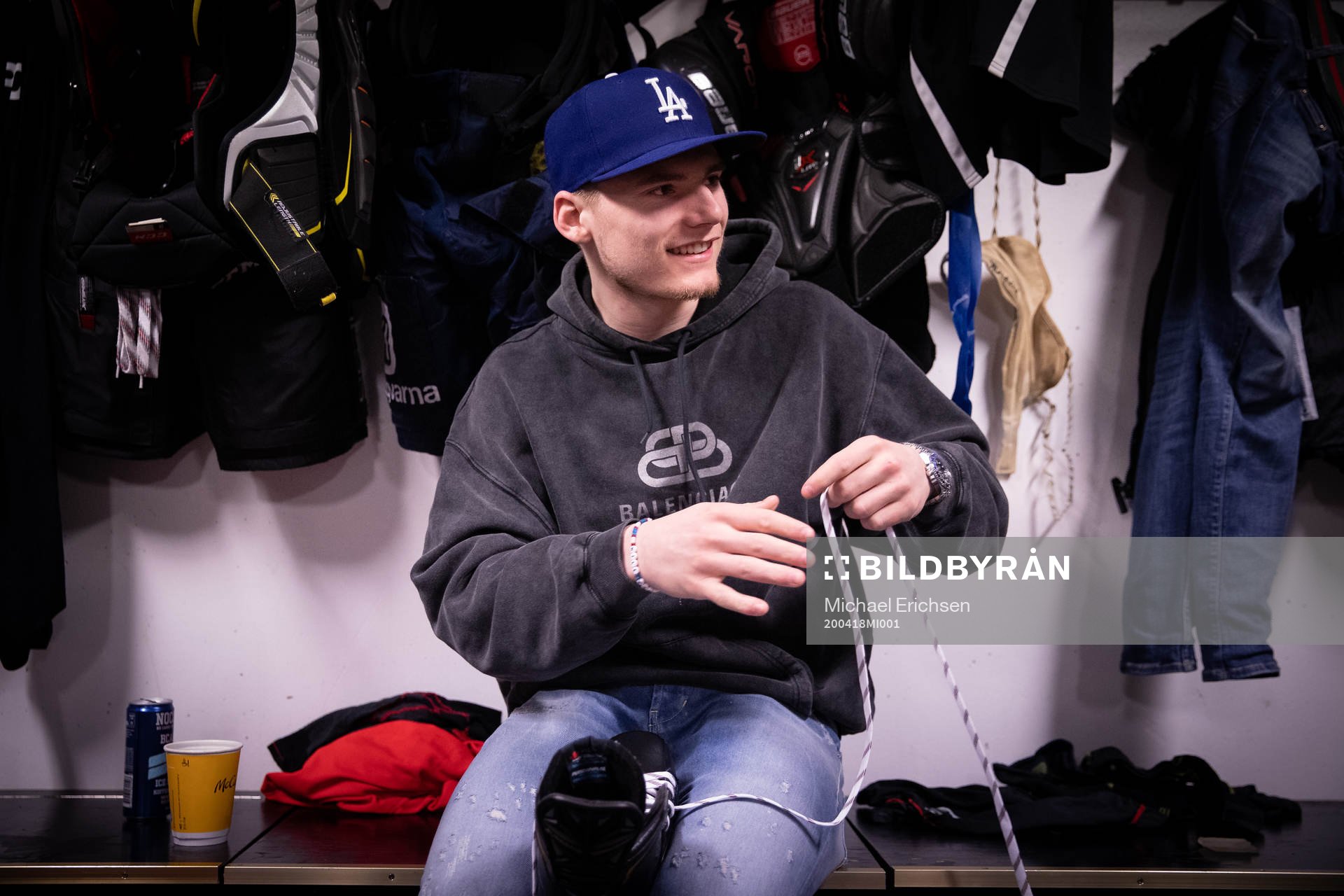 Lias Andersson innan en träning i ishockey