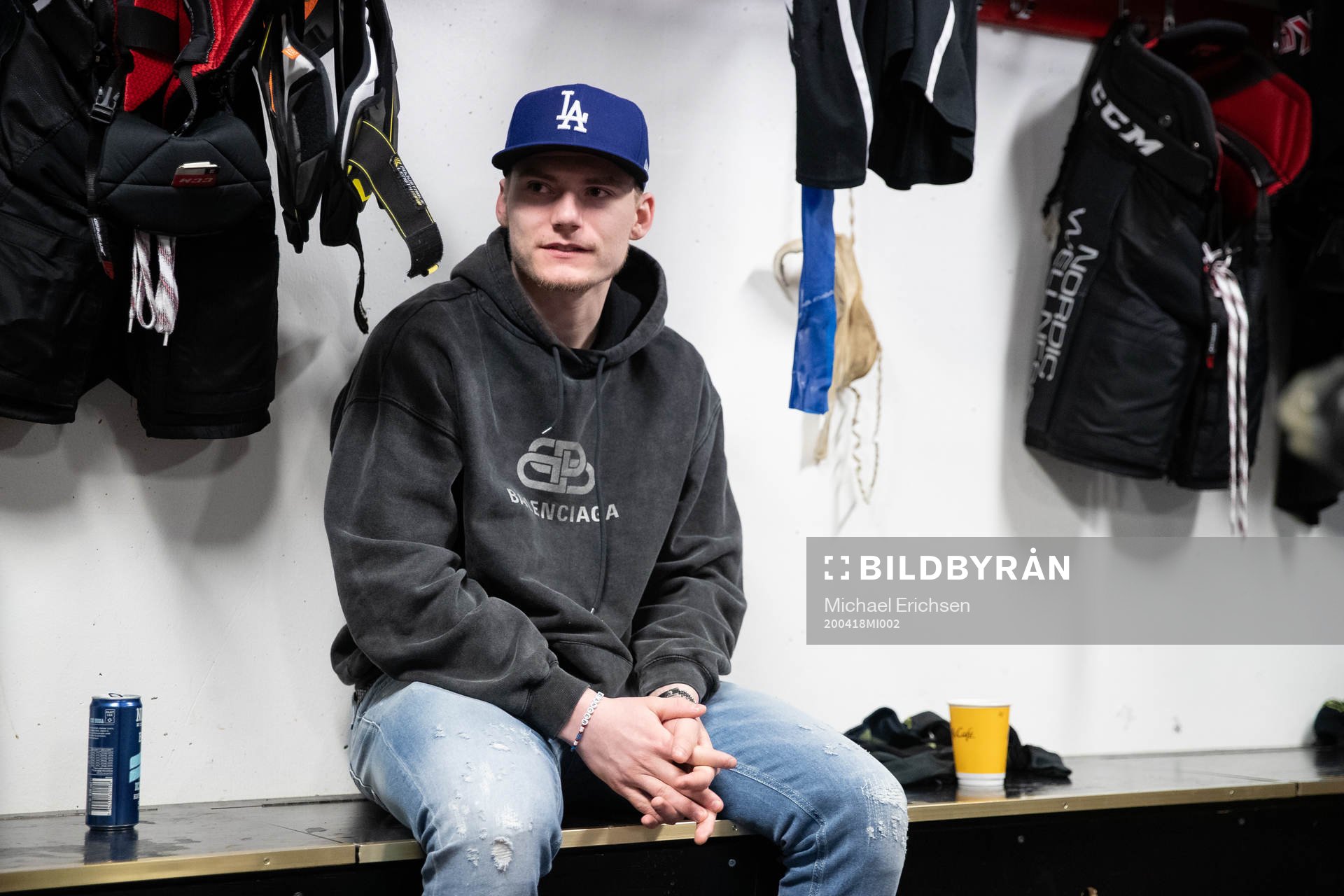 Lias Andersson innan en träning i ishockey