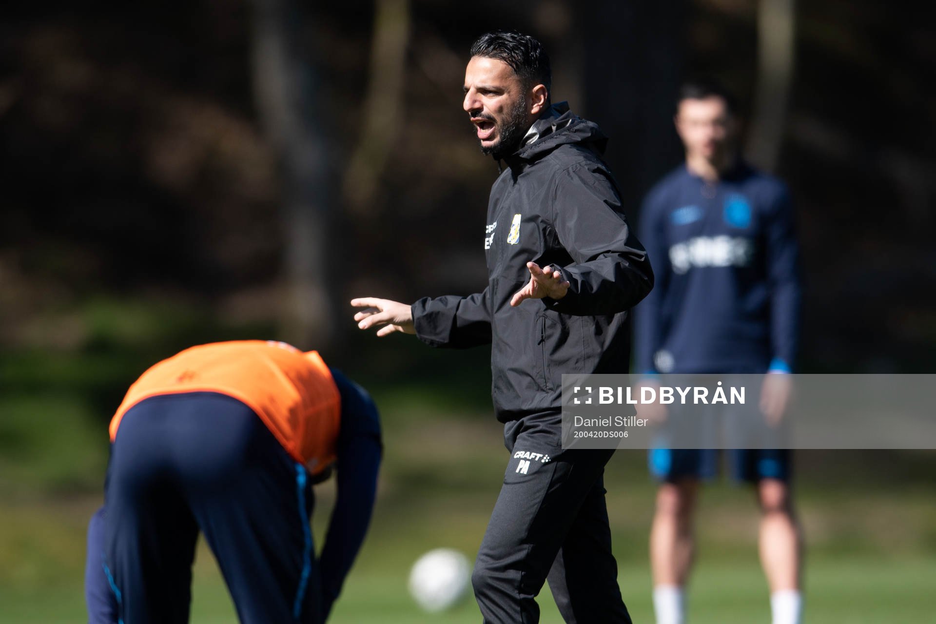 Tränare Poya Asbaghi