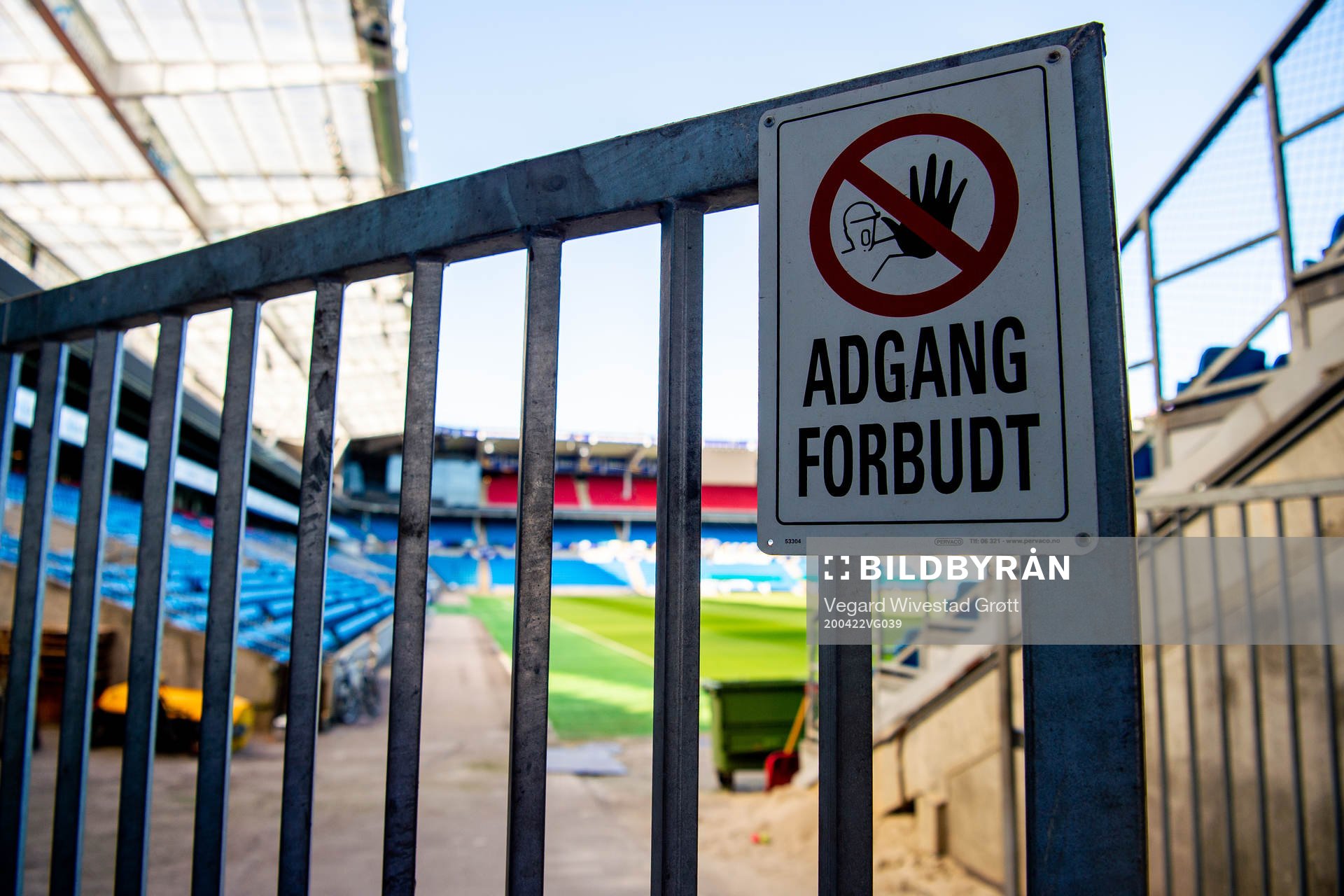 A sign saying «Adgang forbudt»