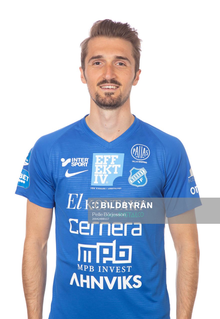 s Dardan Rexhepi