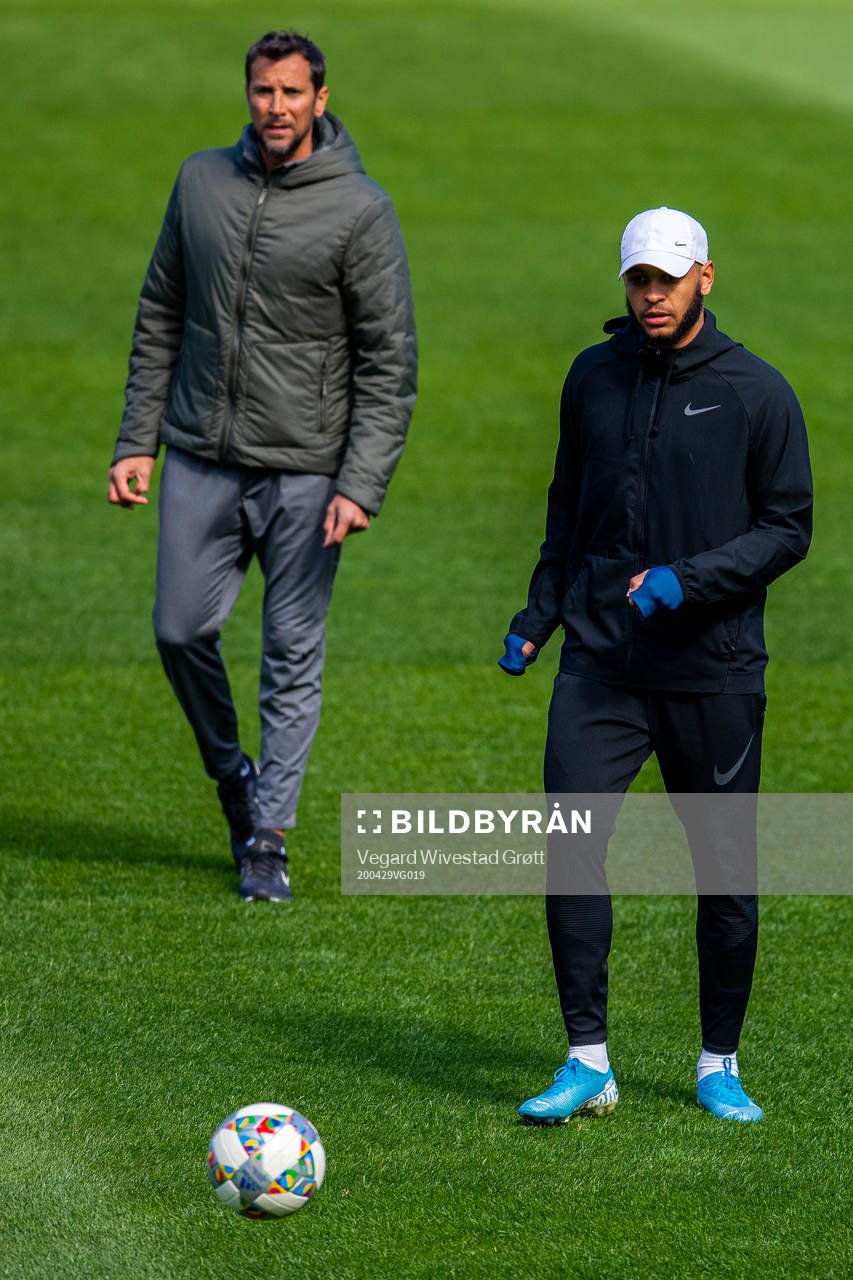 Joshua King of the Norwegian national football team trains