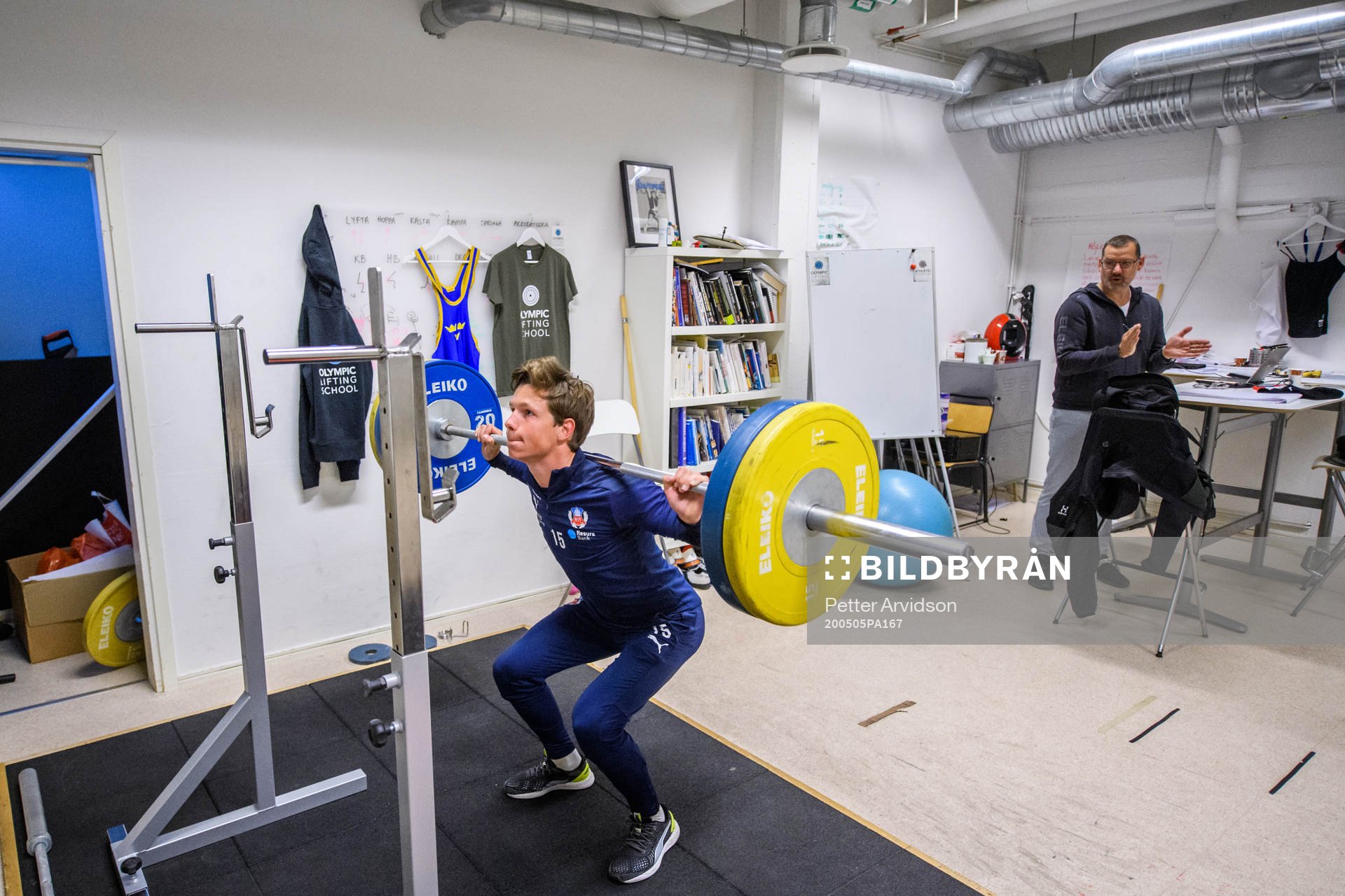 Helsingborgs Max Svensson tränar i gymmet med sin personliga tränare Anders Lindsjö den 5 maj 2020 i Helsingborg.