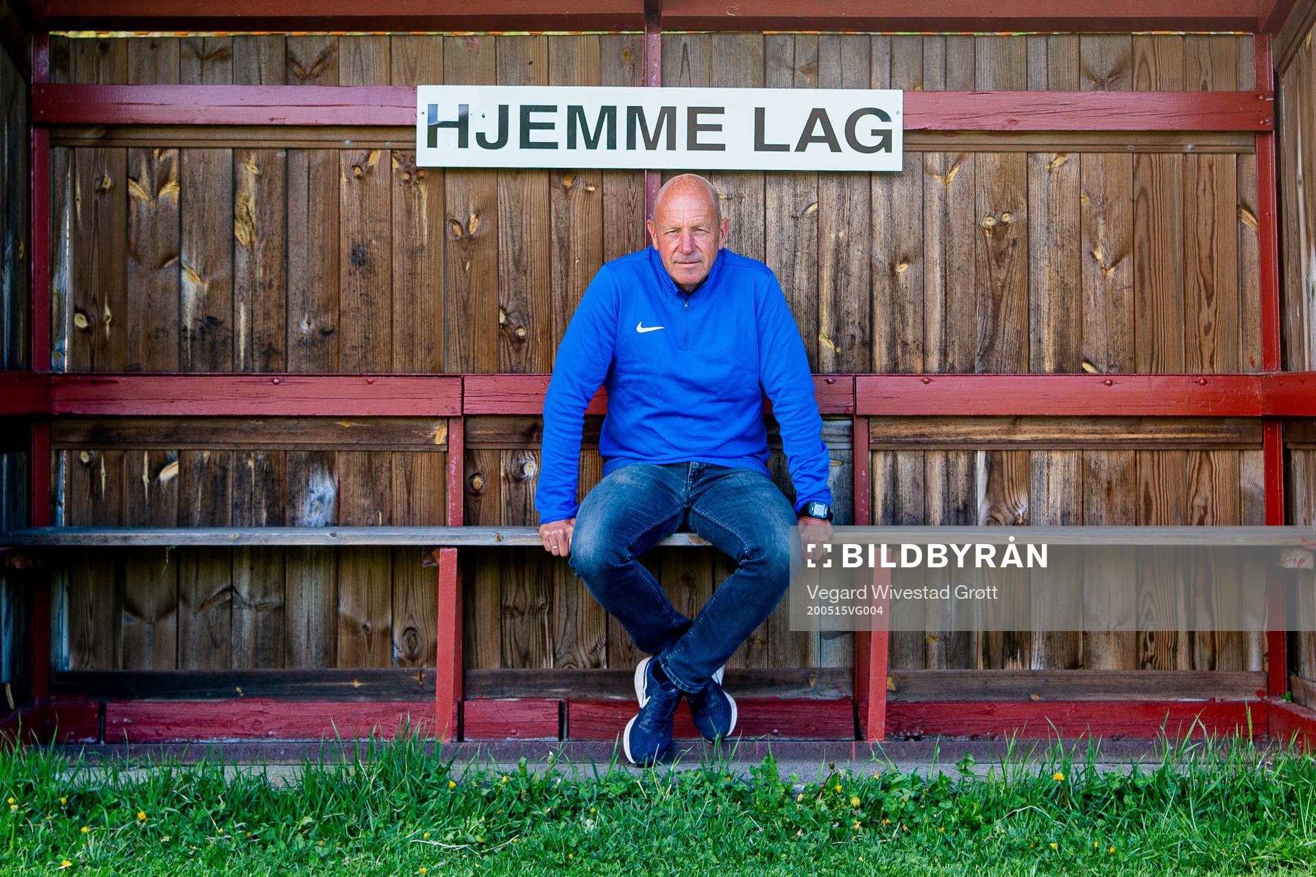 Nils Johan Semb of the Norwegian Football Association (NFF)