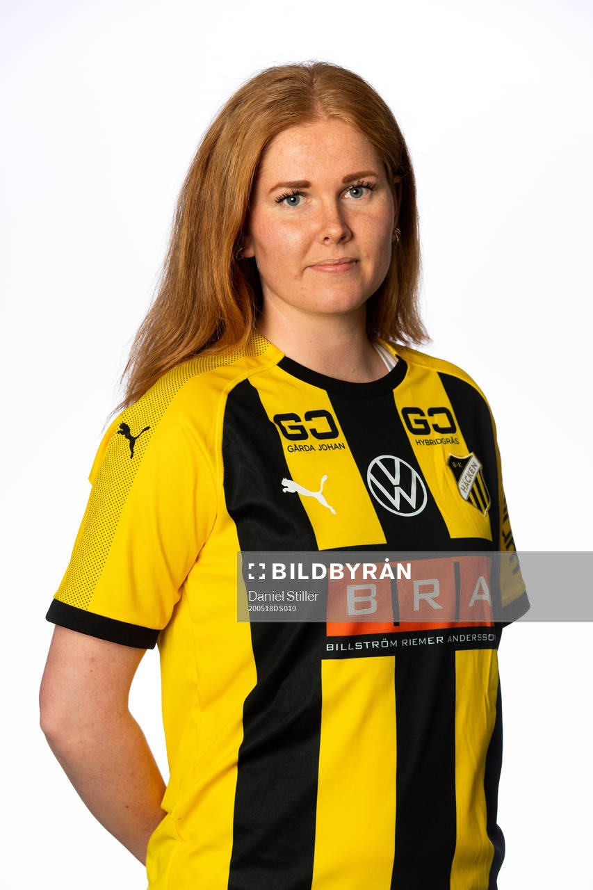 Felicia Funck Moberg i häckens damlag