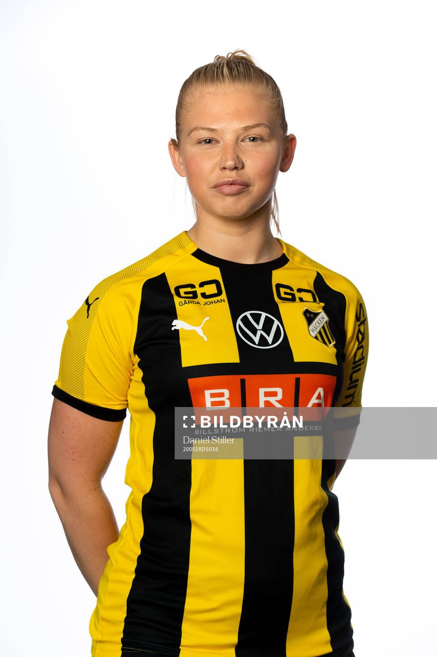 Felicia Sköld  i häckens damlag