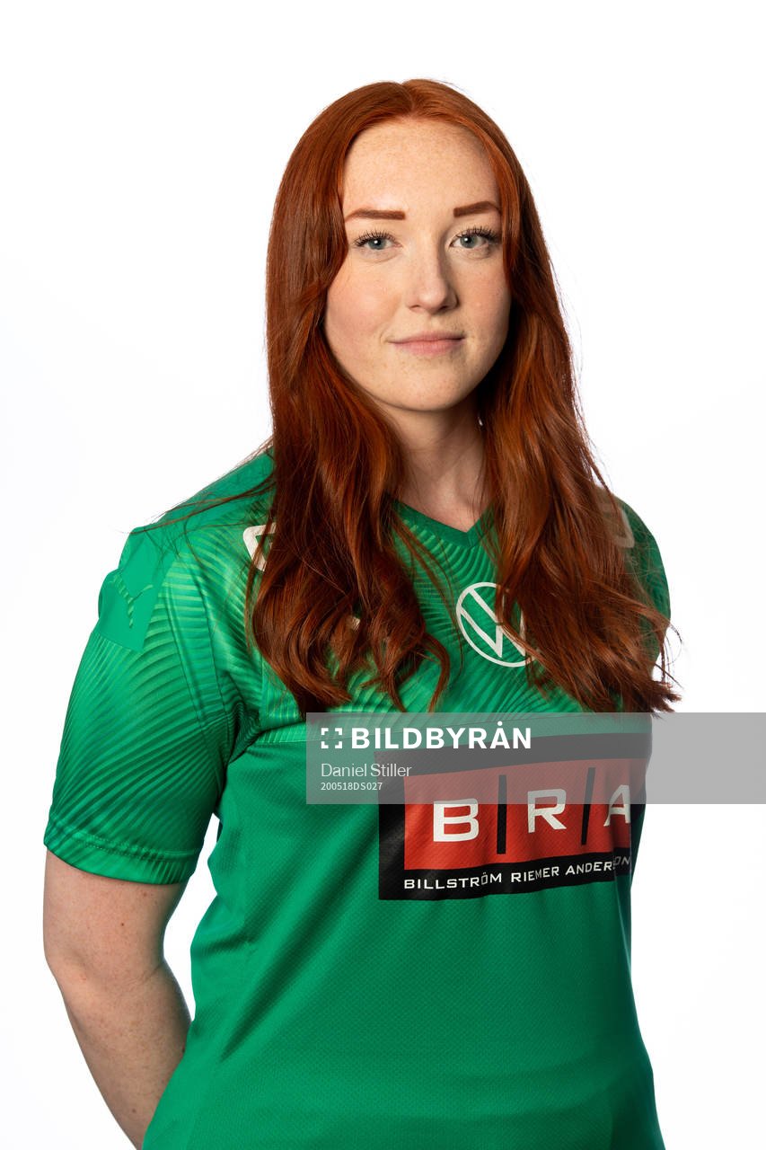 Nathalie Falk, målvakt i häckens damlag