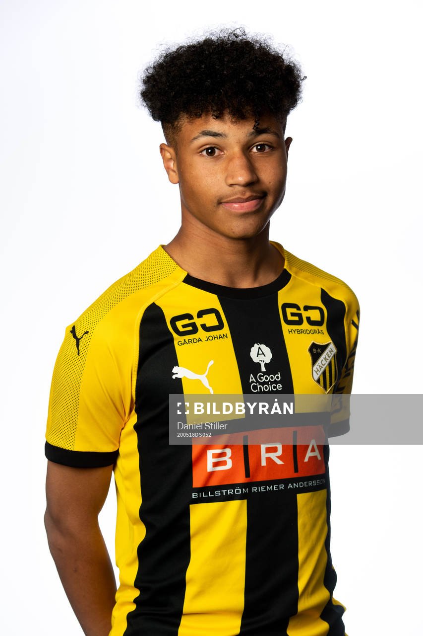 Momodou lamin sonko, Häcken P17
