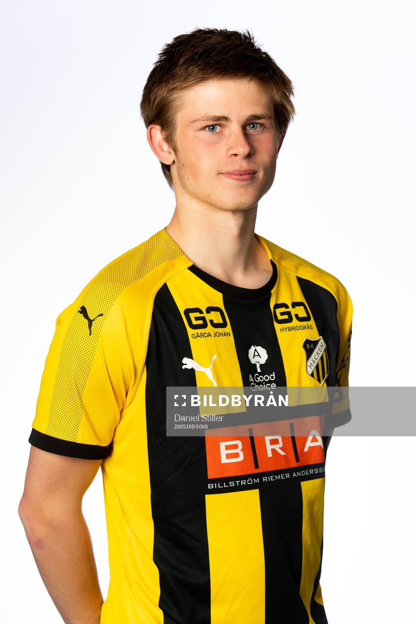 Liam joel Öhrberg, Häcken P19, poserar för ett porträtt den 18 maj 2020 i Göteborg.