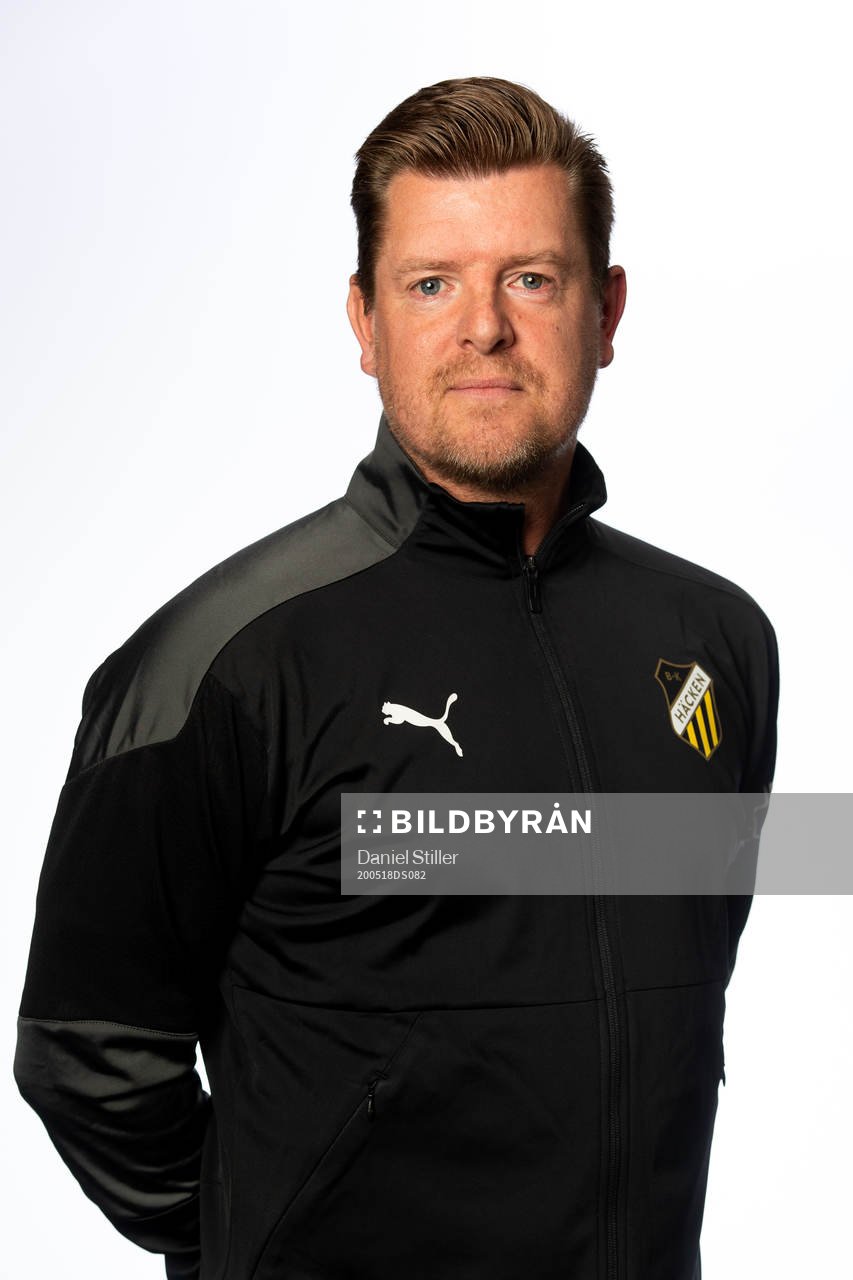 Jesper Ljung ,huvudtränare Häcken P19