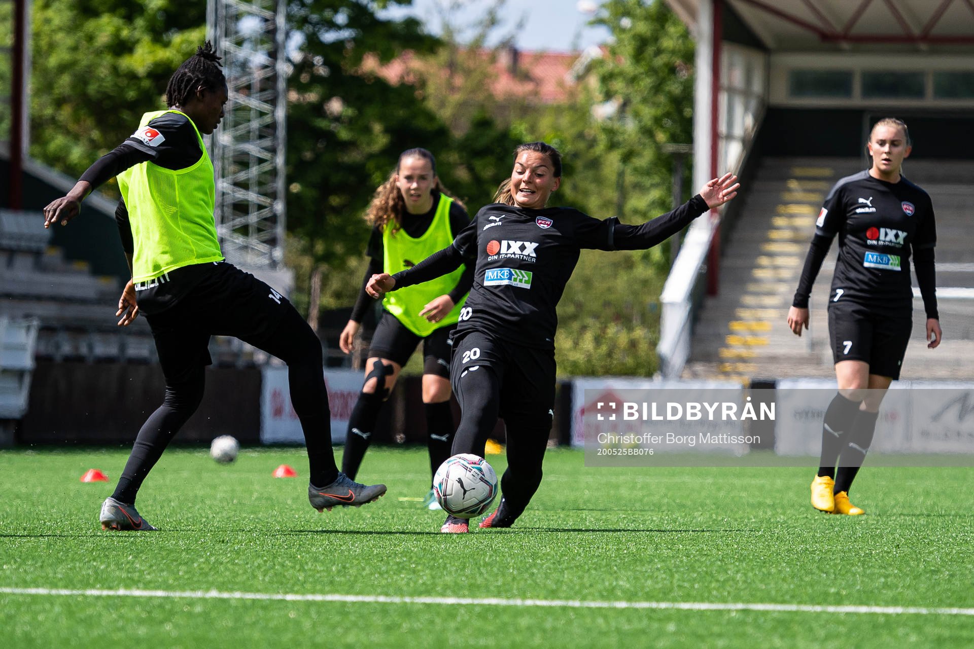 Anam Imo och Johanna Rytting Kaneryd