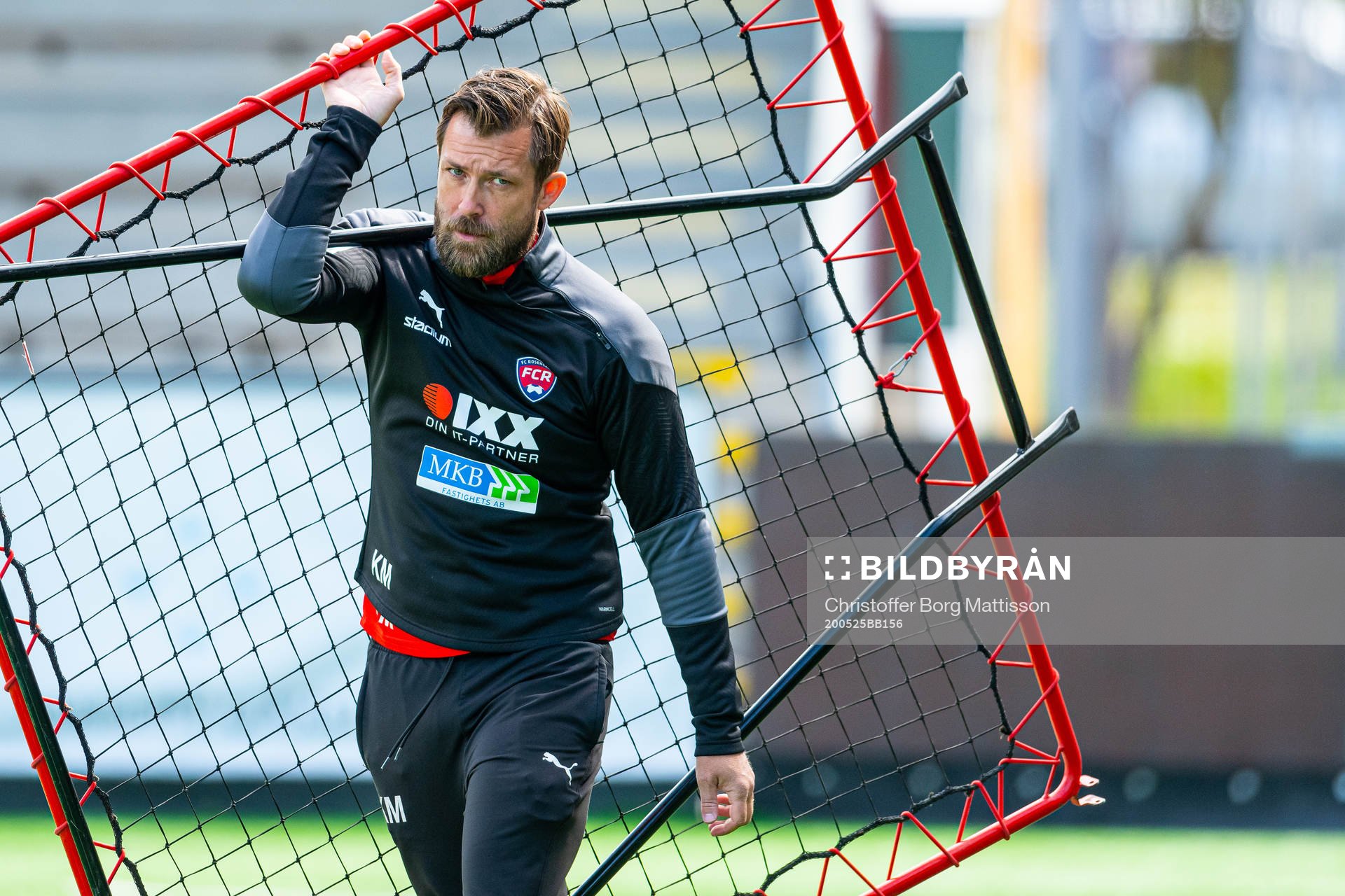 assisterande tränare Kenneth Mattsson under en fotbollsträning med FC Rosengård den 25 maj 2020 i Malmö.