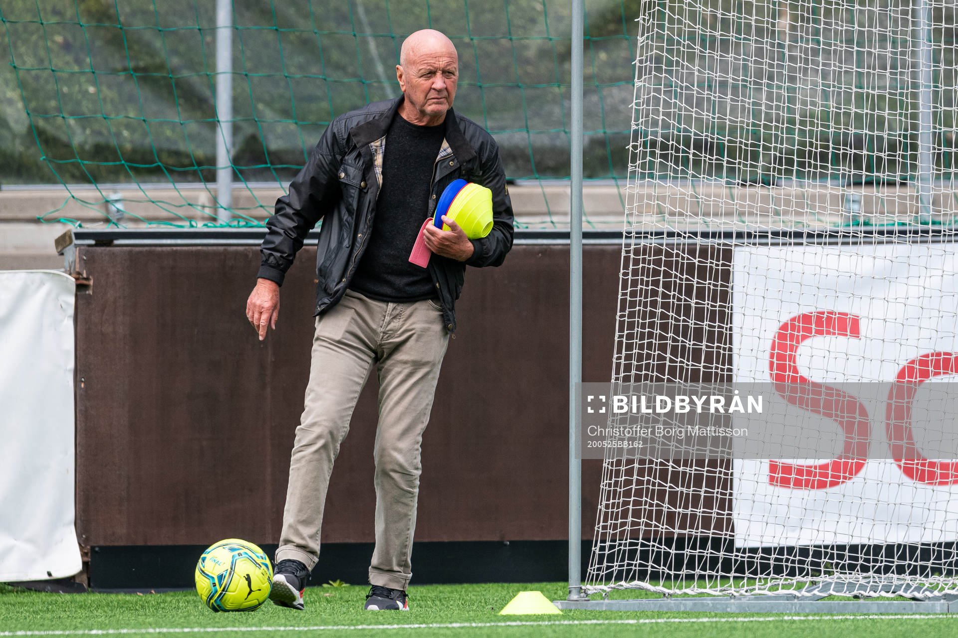 fotbollsansvarig Erling Nilsson under en fotbollsträning med FC Rosengård den 25 maj 2020 i Malmö.