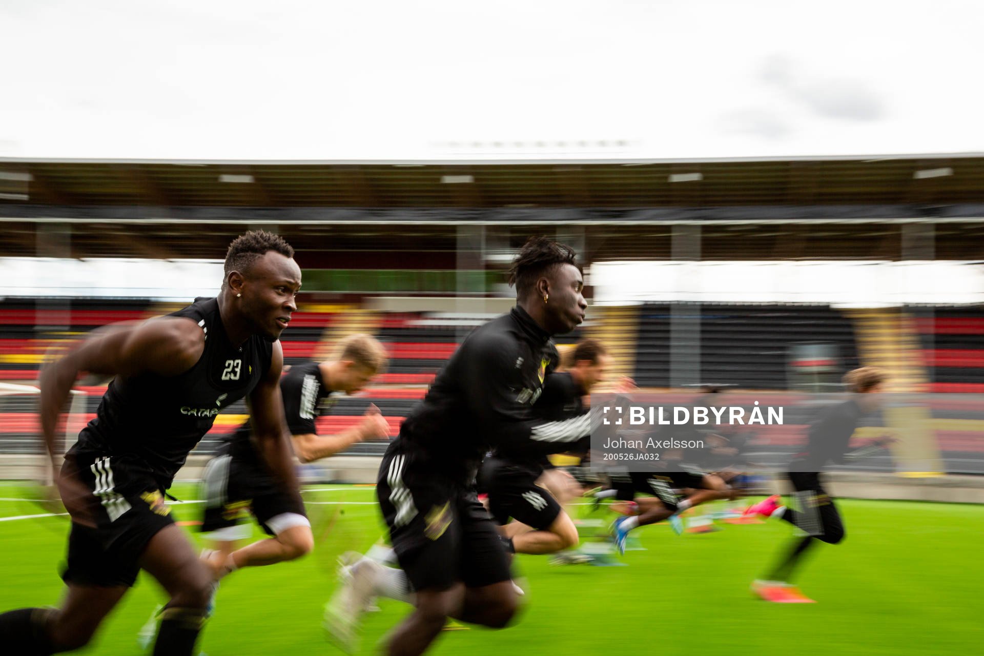 Sam Mensiro och Jordan Attah Kadiri