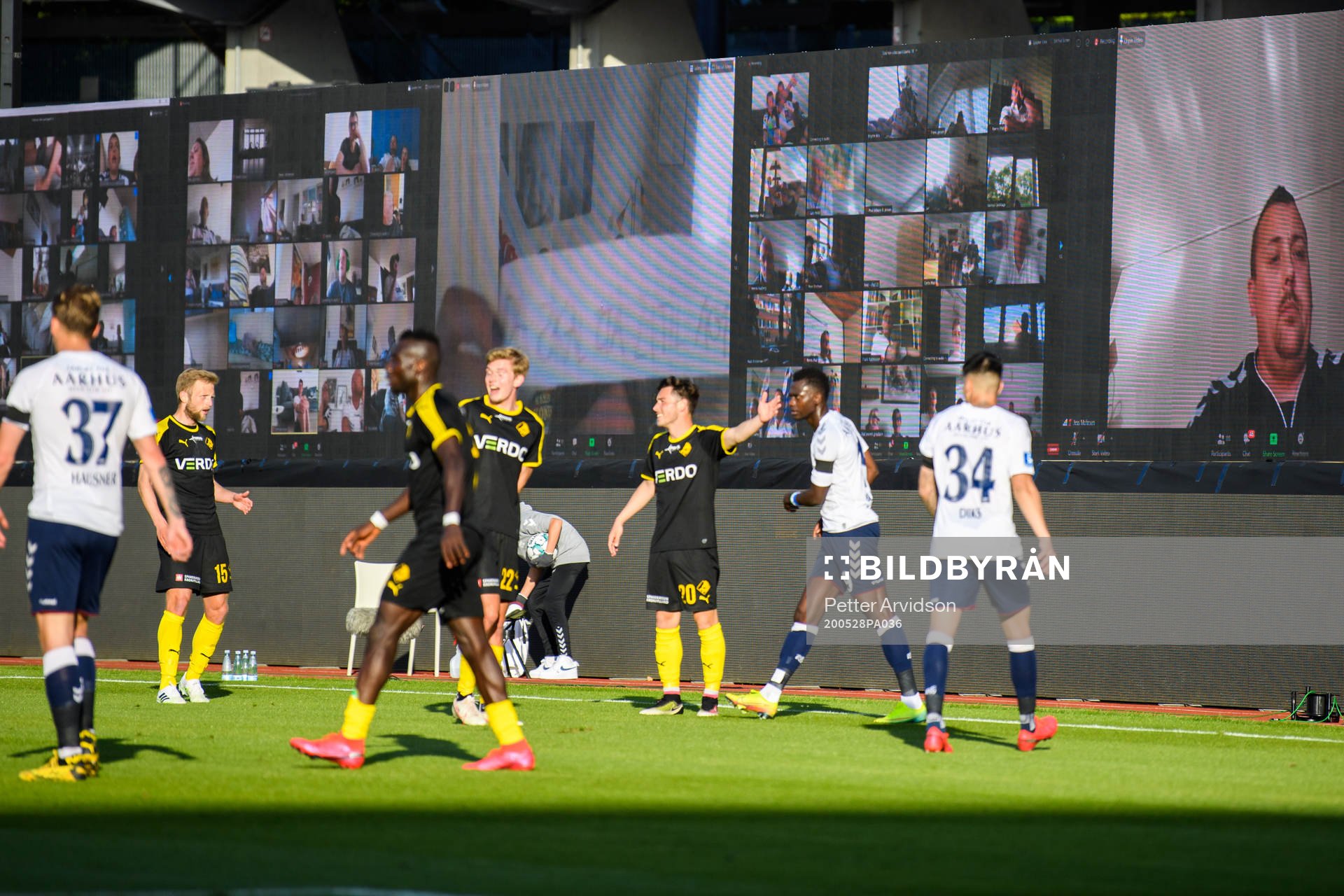 A virtual grandstand with supporters
