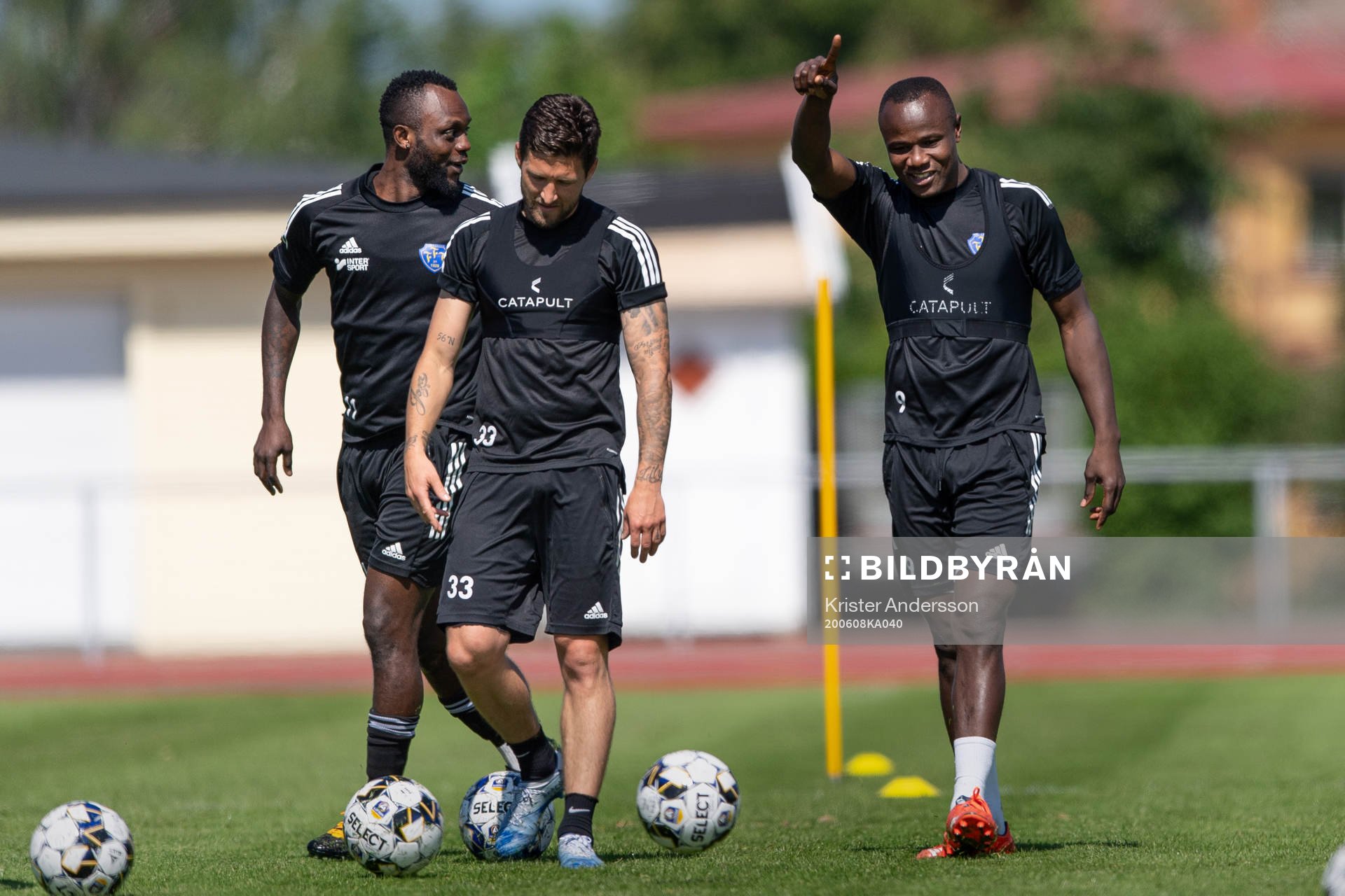 John Chibuike, Tibor Brink Joza och Nsima Peter