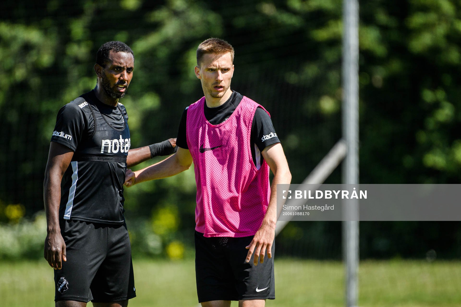 Henok Goitom och Karol Mets