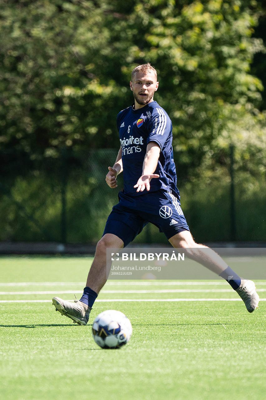 Jesper Karlström