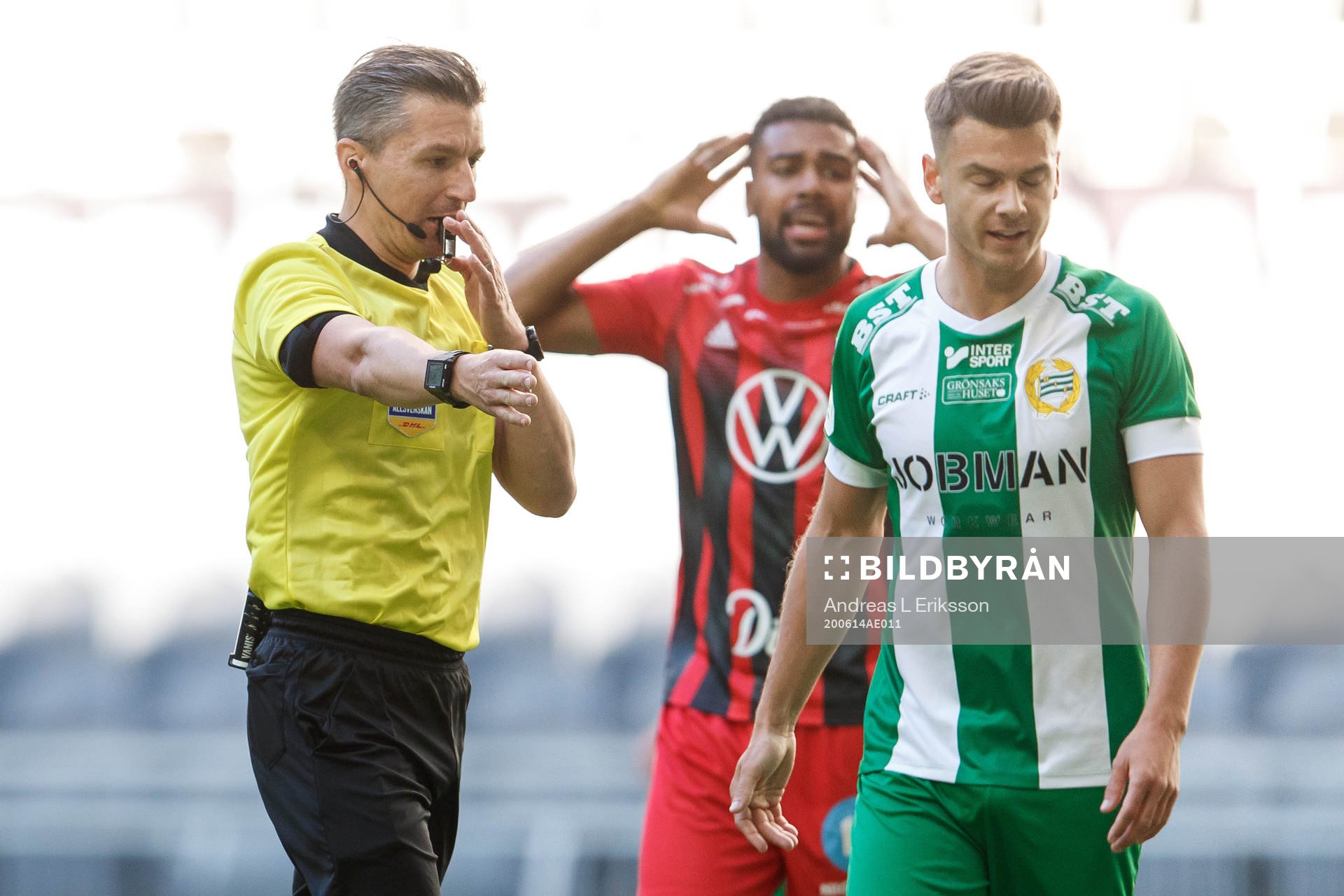 Domare Bojan Pandzic dömer straff till Hammarby