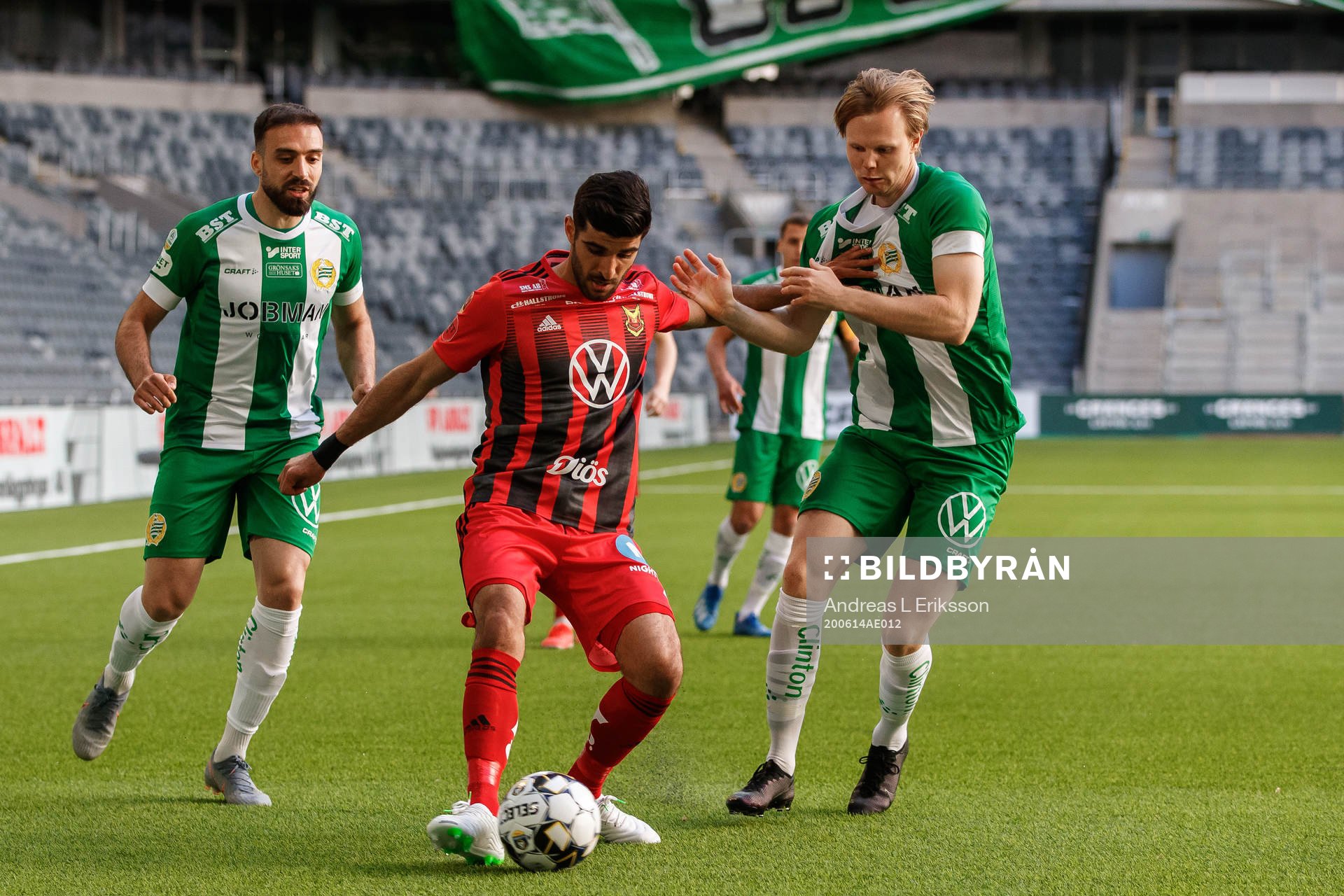 Hammarbys Abdul Khalili och Tim Söderström mot