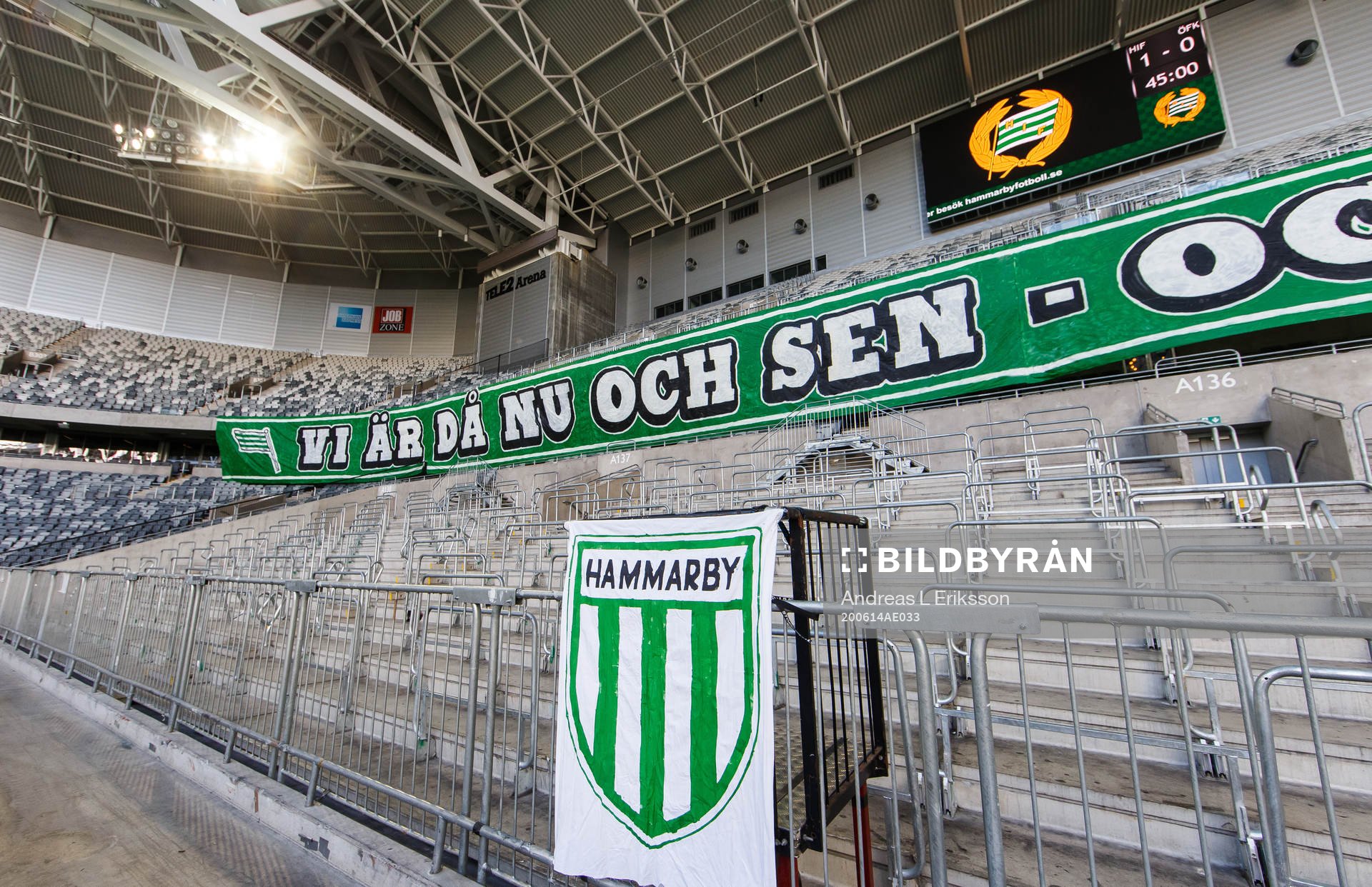 Tomma läktare på Tele2 Arena