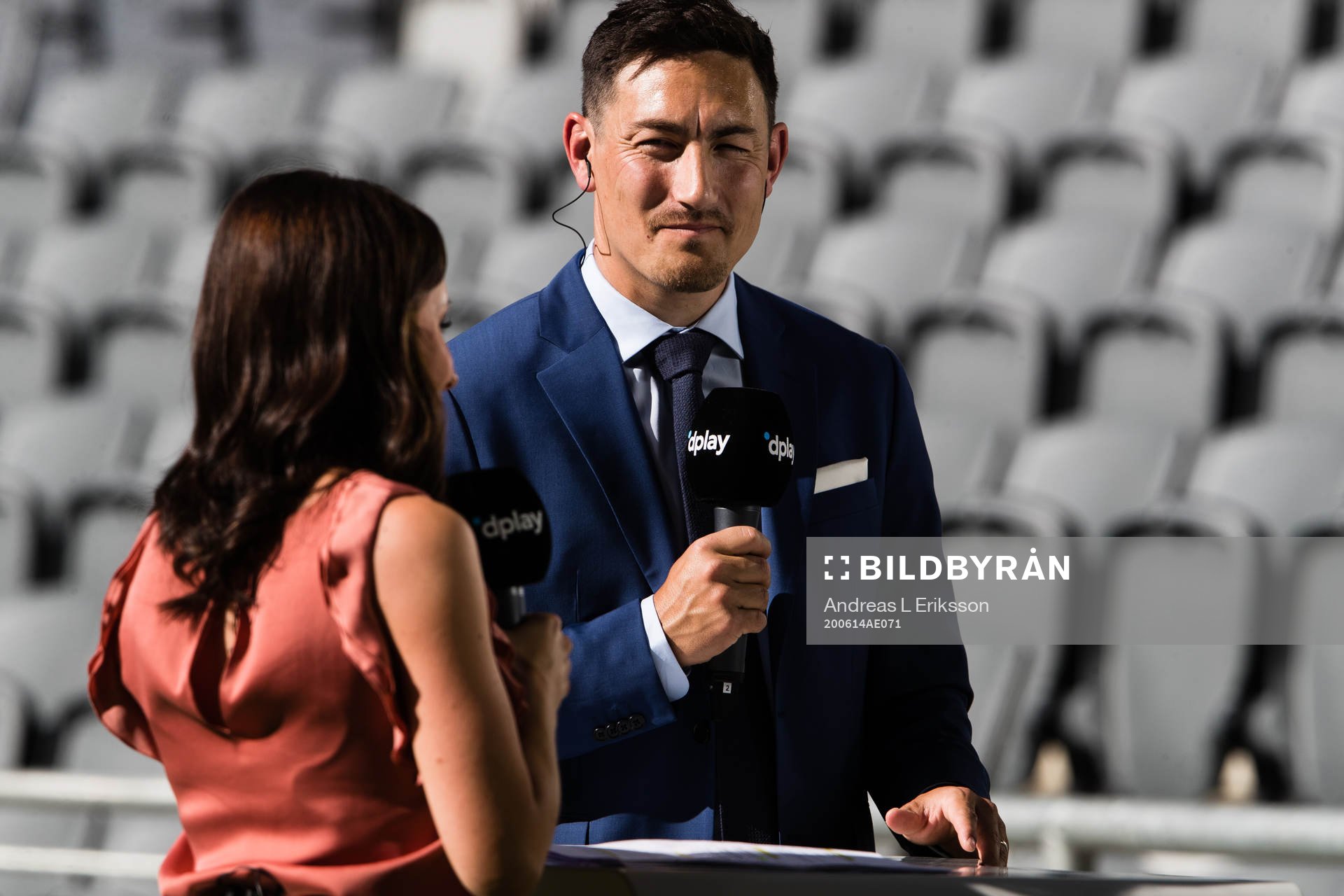 Stefan Ishizaki, Dplay, innan fotbollsmatchen i Allsvenskan