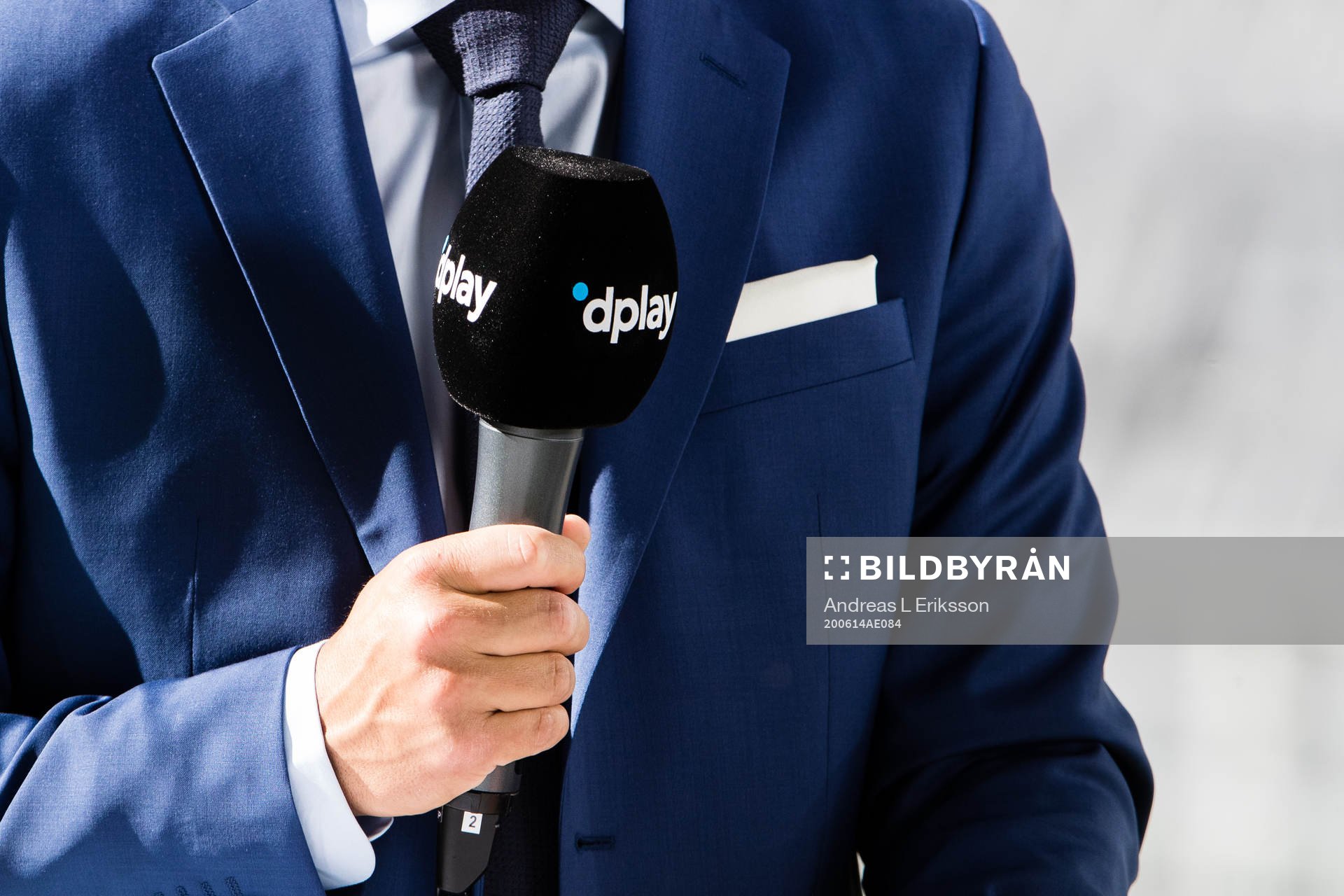 En mikrofon med puffskydd från Dplay