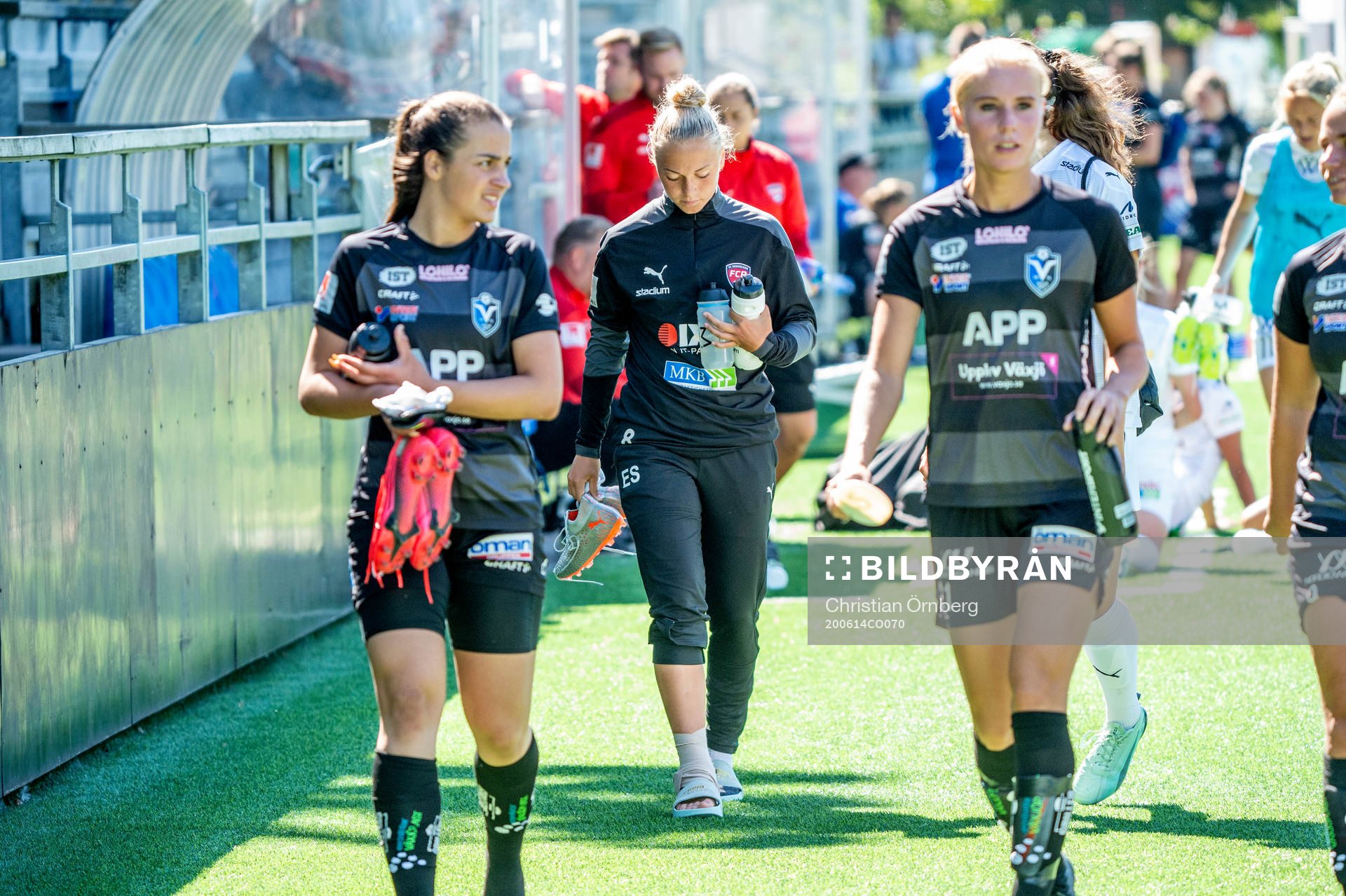 Rosengårds Hanna Bennison skadade sig under under träningsmatchen i fotboll mellan FC Rosengård och Växjö den 14 juni 2020 i Malmö.