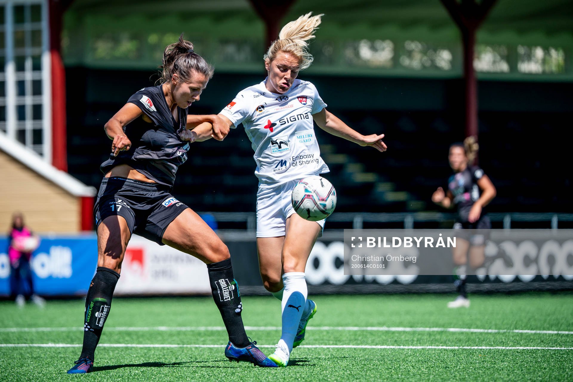 Växjös Nellie Karlsson mot Rosengårds Mimmi Larsson