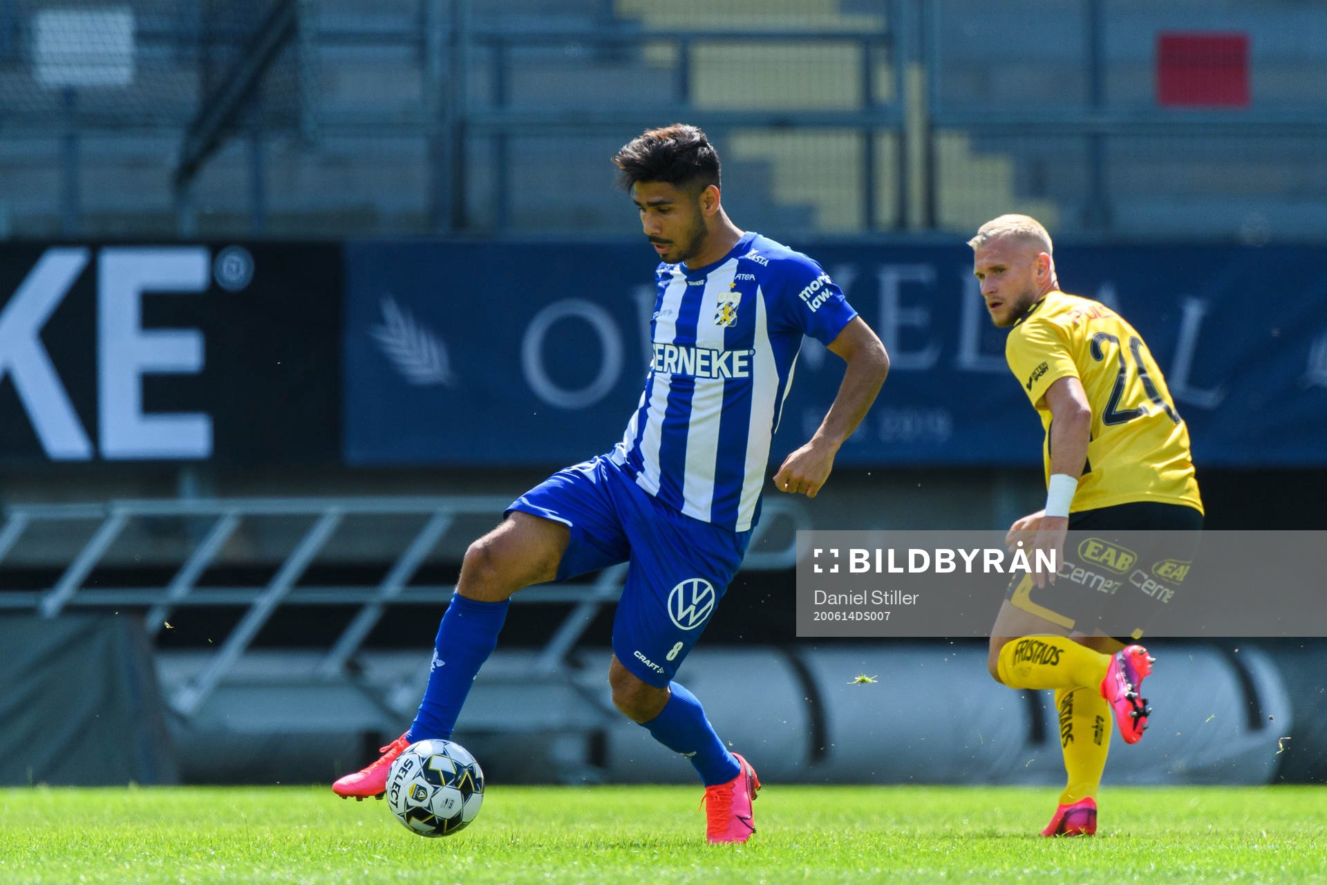 IFK Göteborgs Hosam Aiesh och Elfsborgs Simon Strand