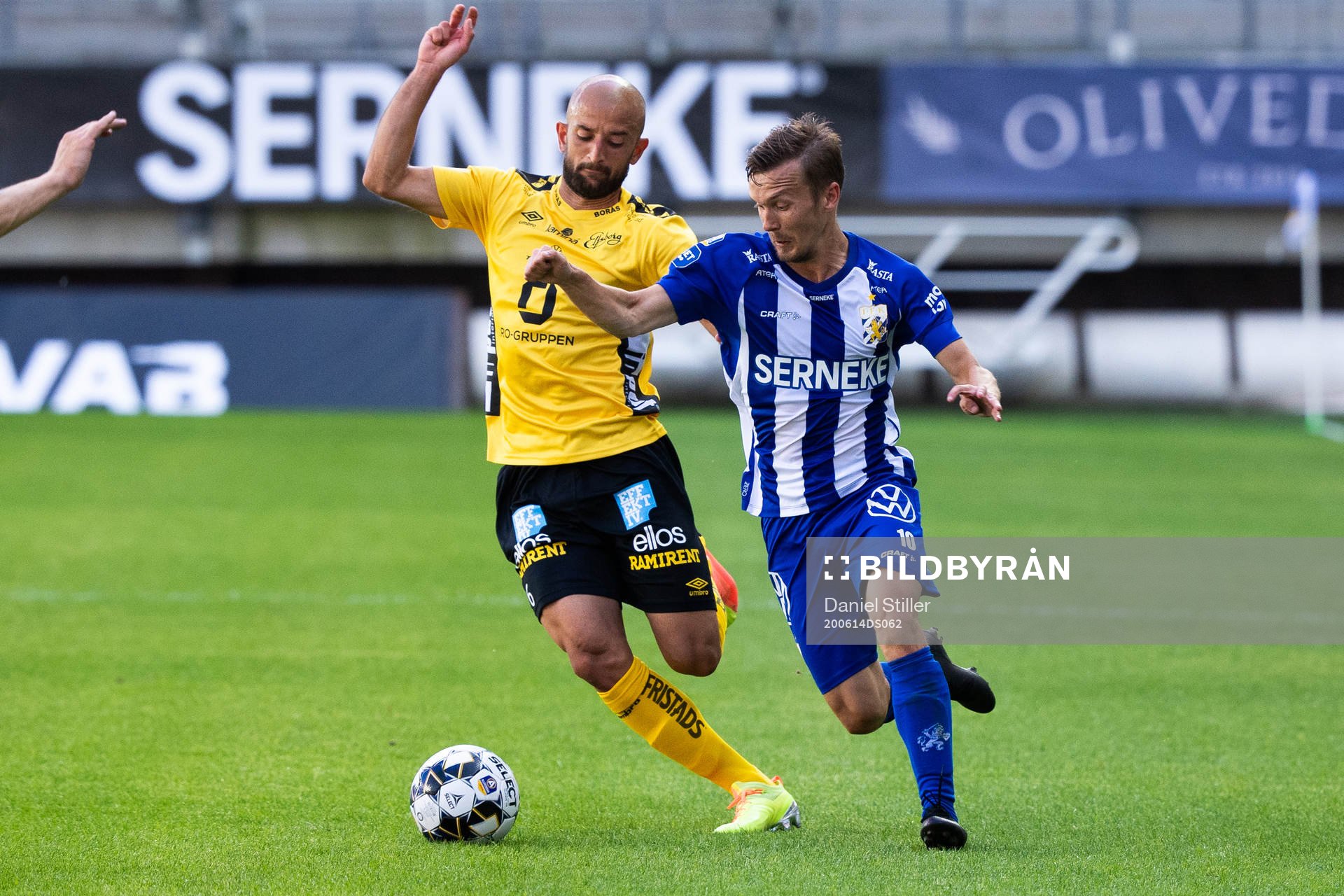 Elfsborgs Robert Gojani och IFK Göteborgs Patrik Karlsson